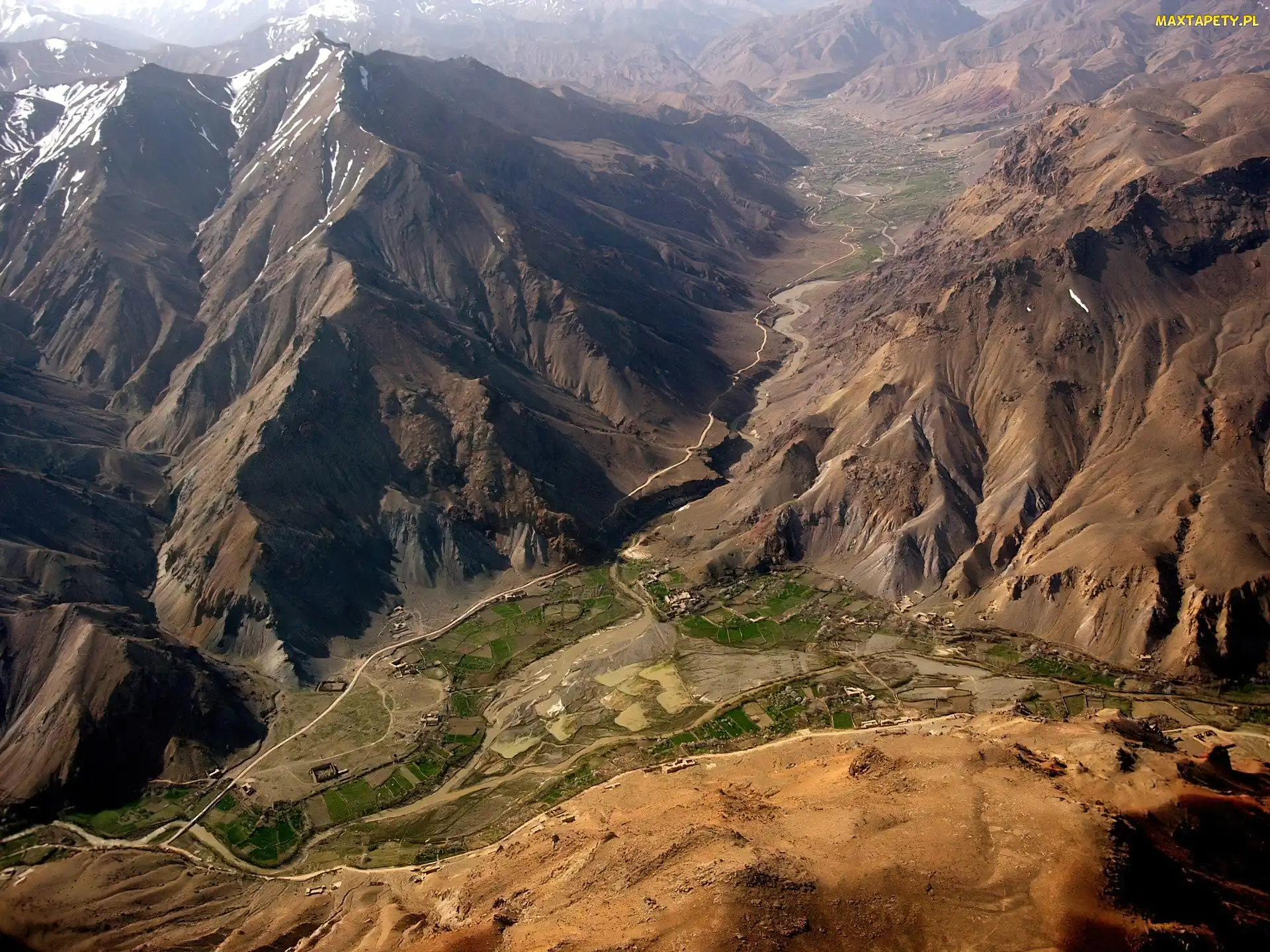 Dolina, Afganistan, Góry