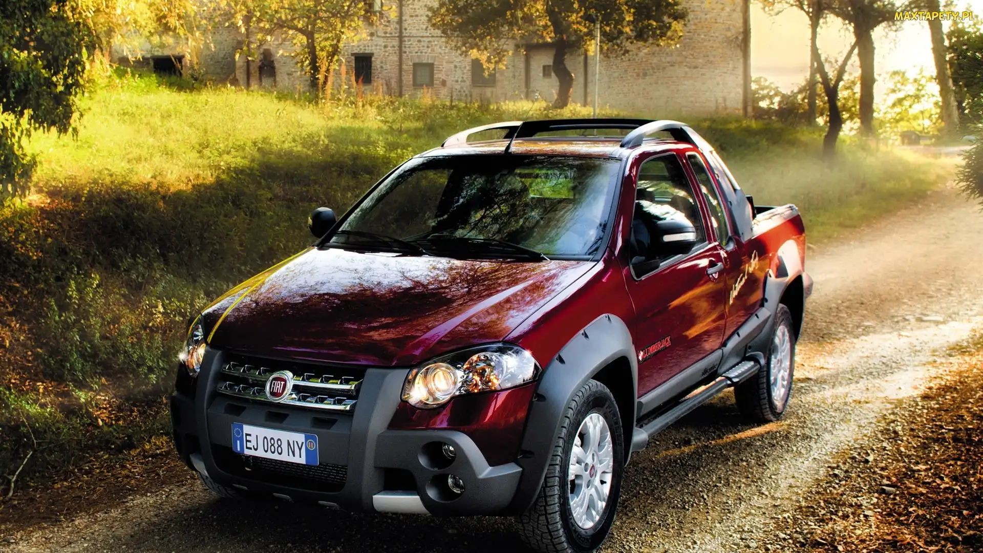 Budynek, Fiat Strada, Droga, Drzewa