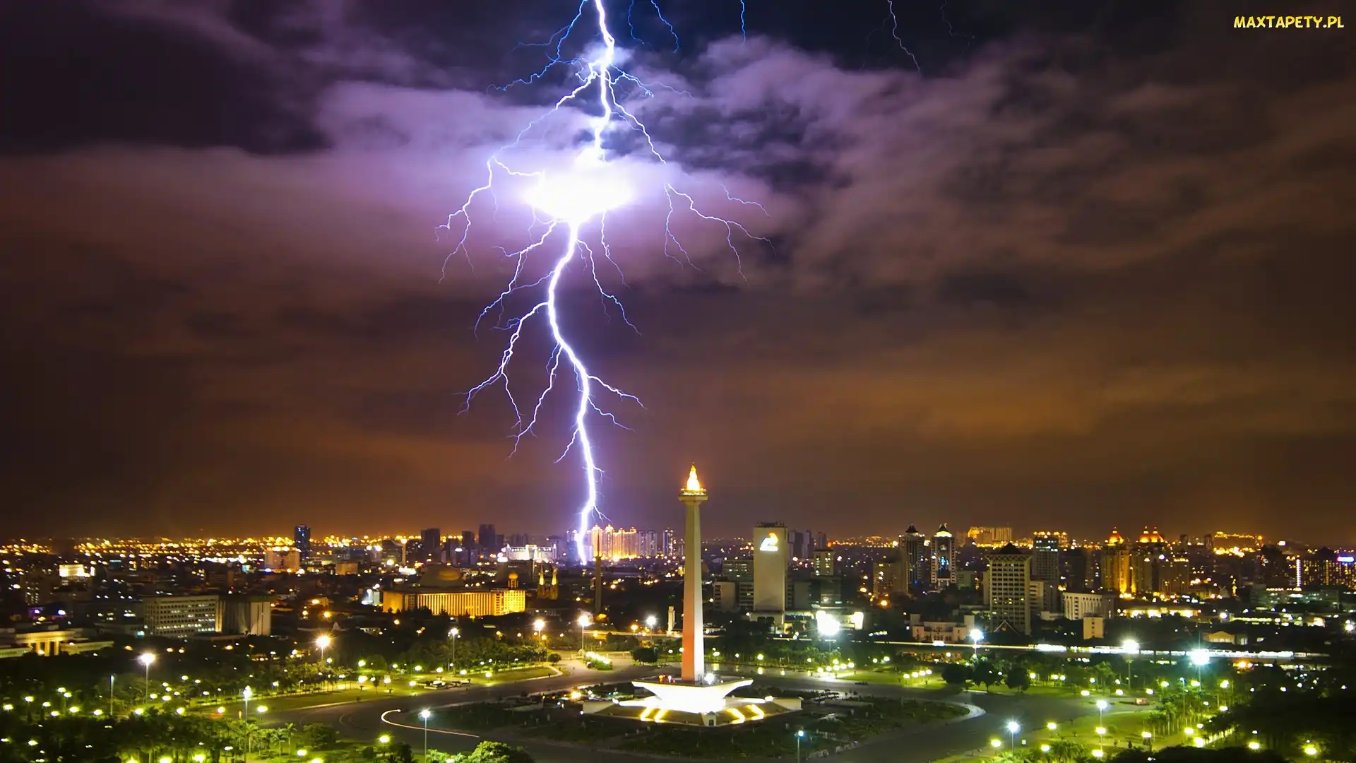 Indonezja, Jakarta, Błyskawica, Merdeka Square
