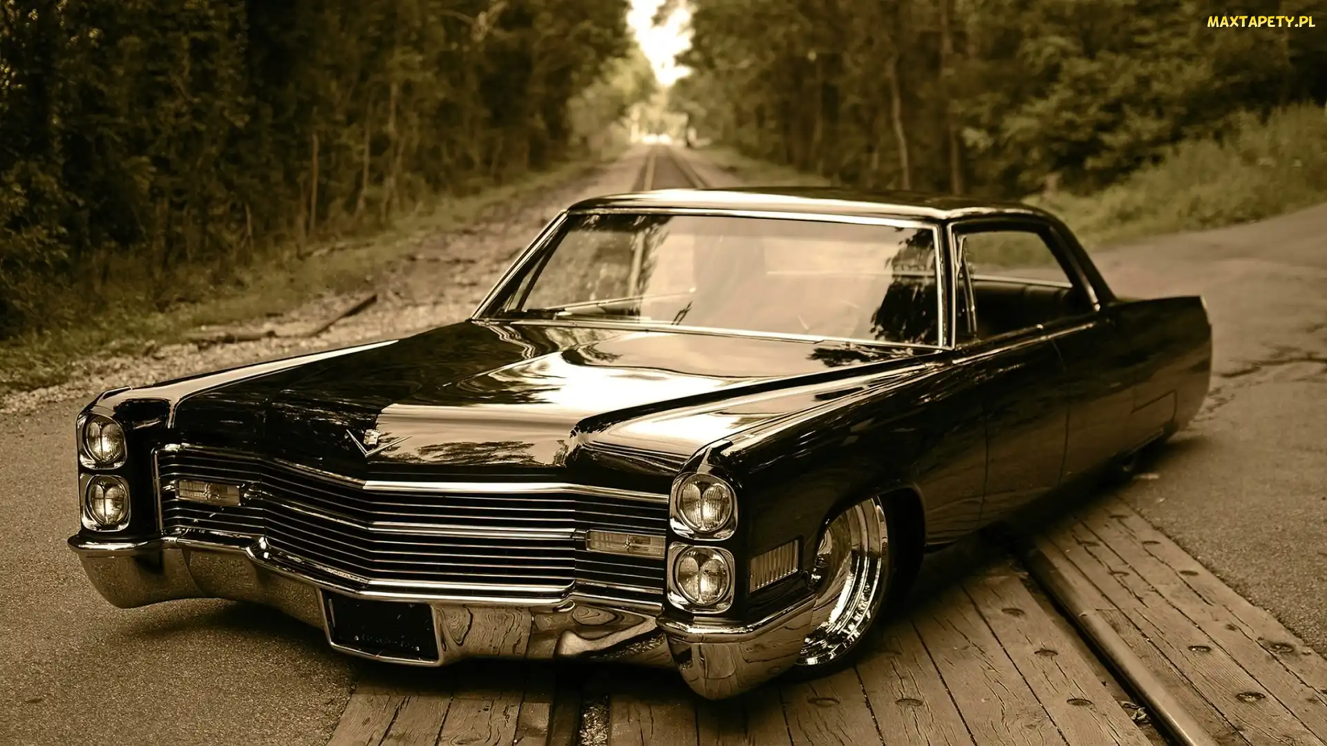 Tory, Chrom, Czarny, Cadillac DeVille