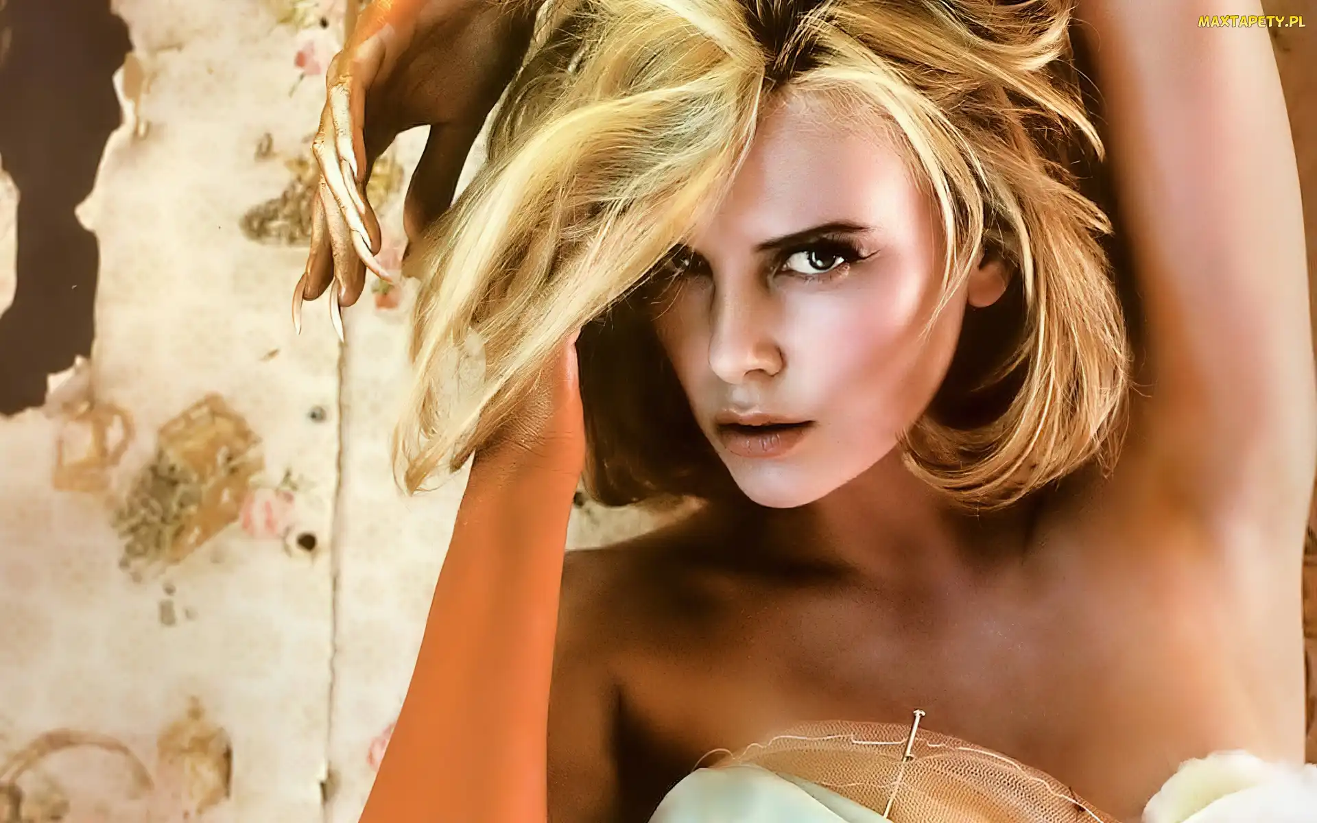Kobieta, Charlize Theron, Portret, Spojrzenie