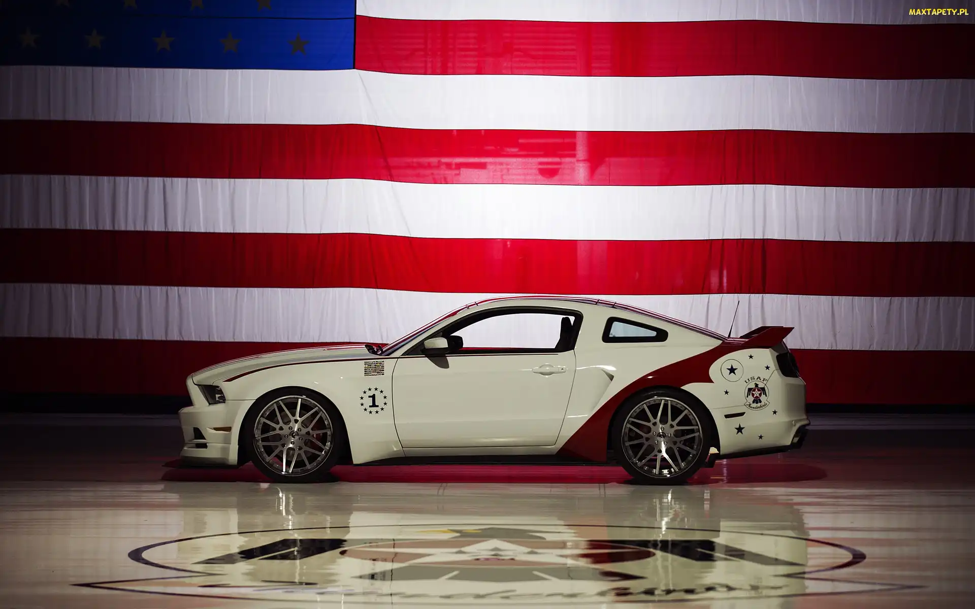 Mustang, Flaga, Ford