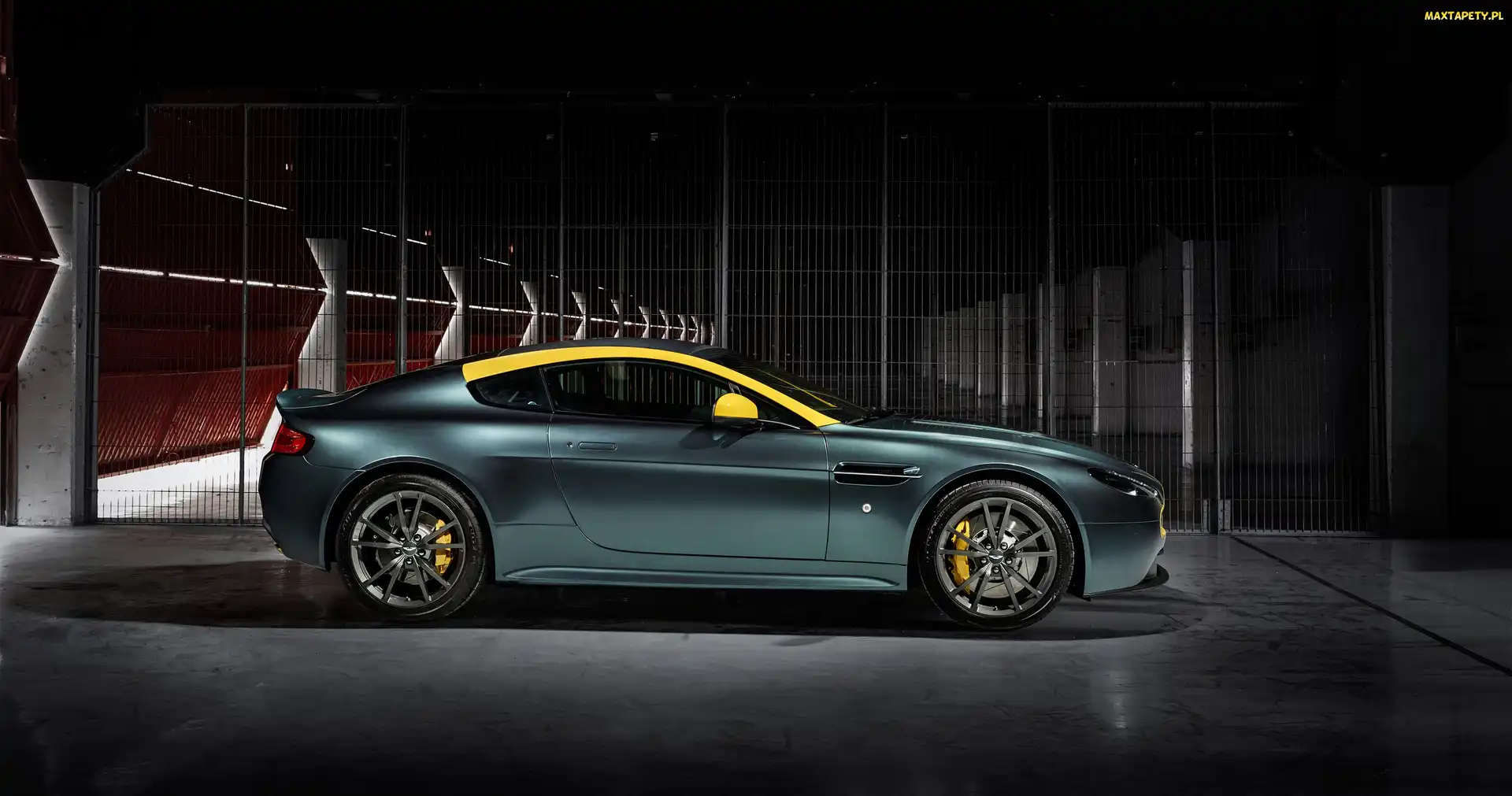 N430, Vantage, Aston Martin, V8