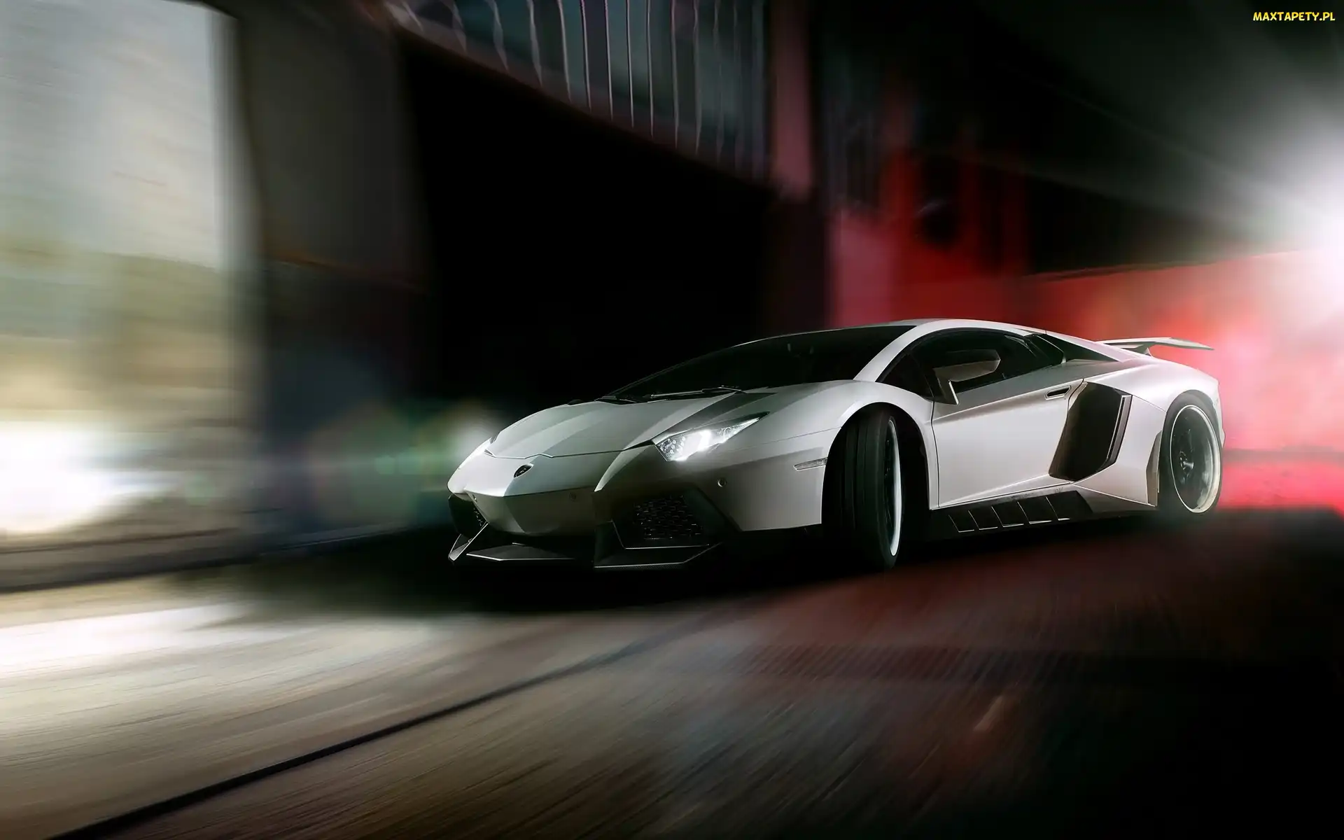 Aventador, Lamborghini