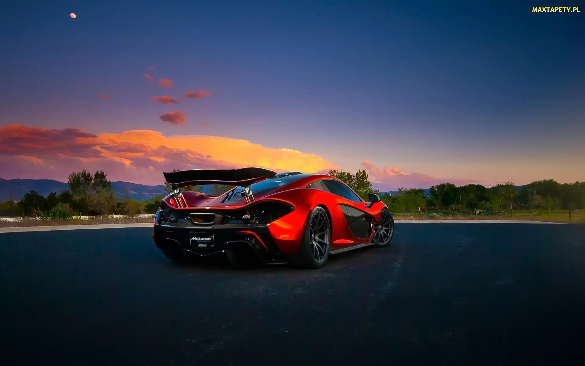 McLaren P1, Słońca, Góry, Zachód, Droga