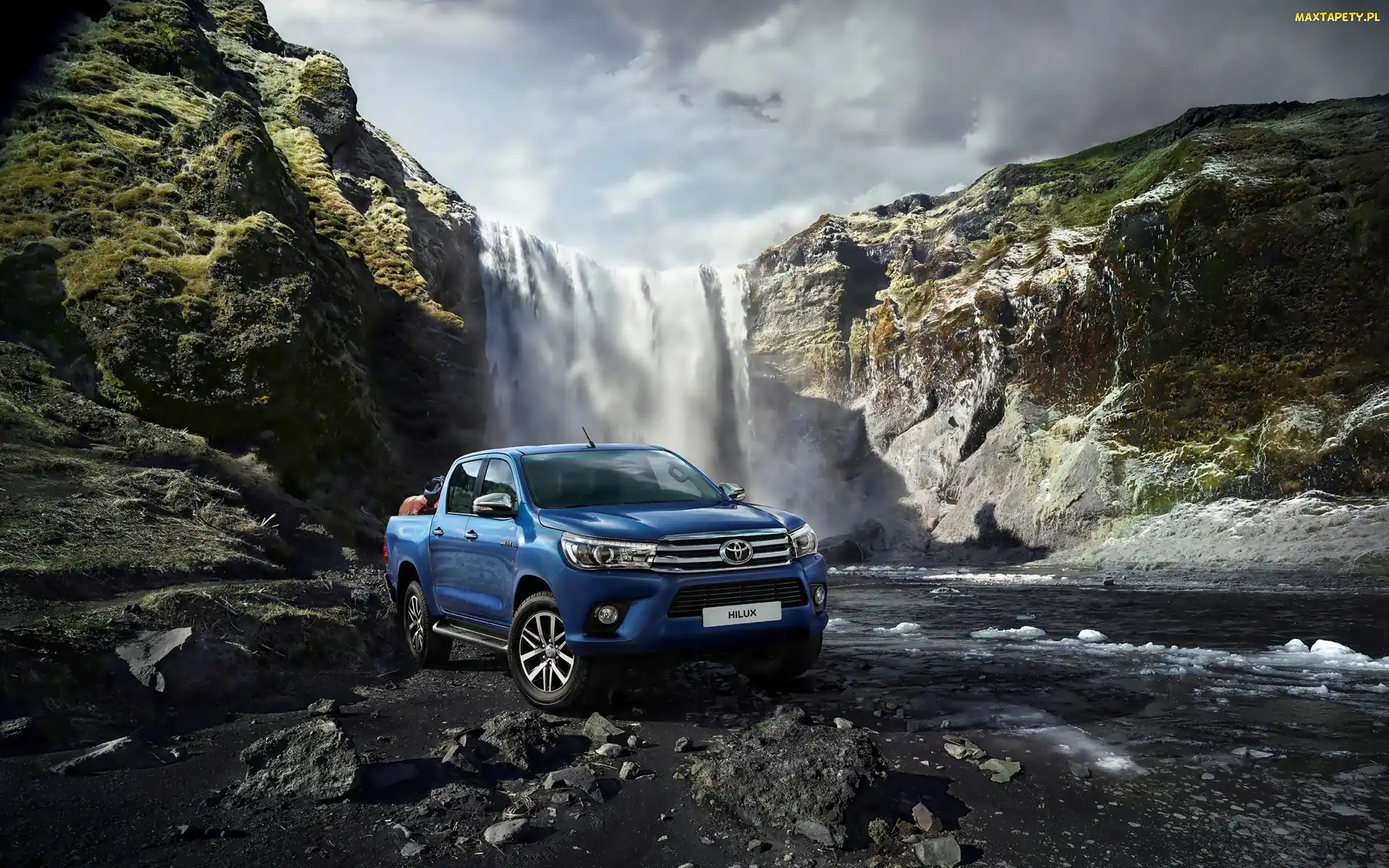 Wodospad, Toyota Hilux, Skały, Samochód, Rzeka