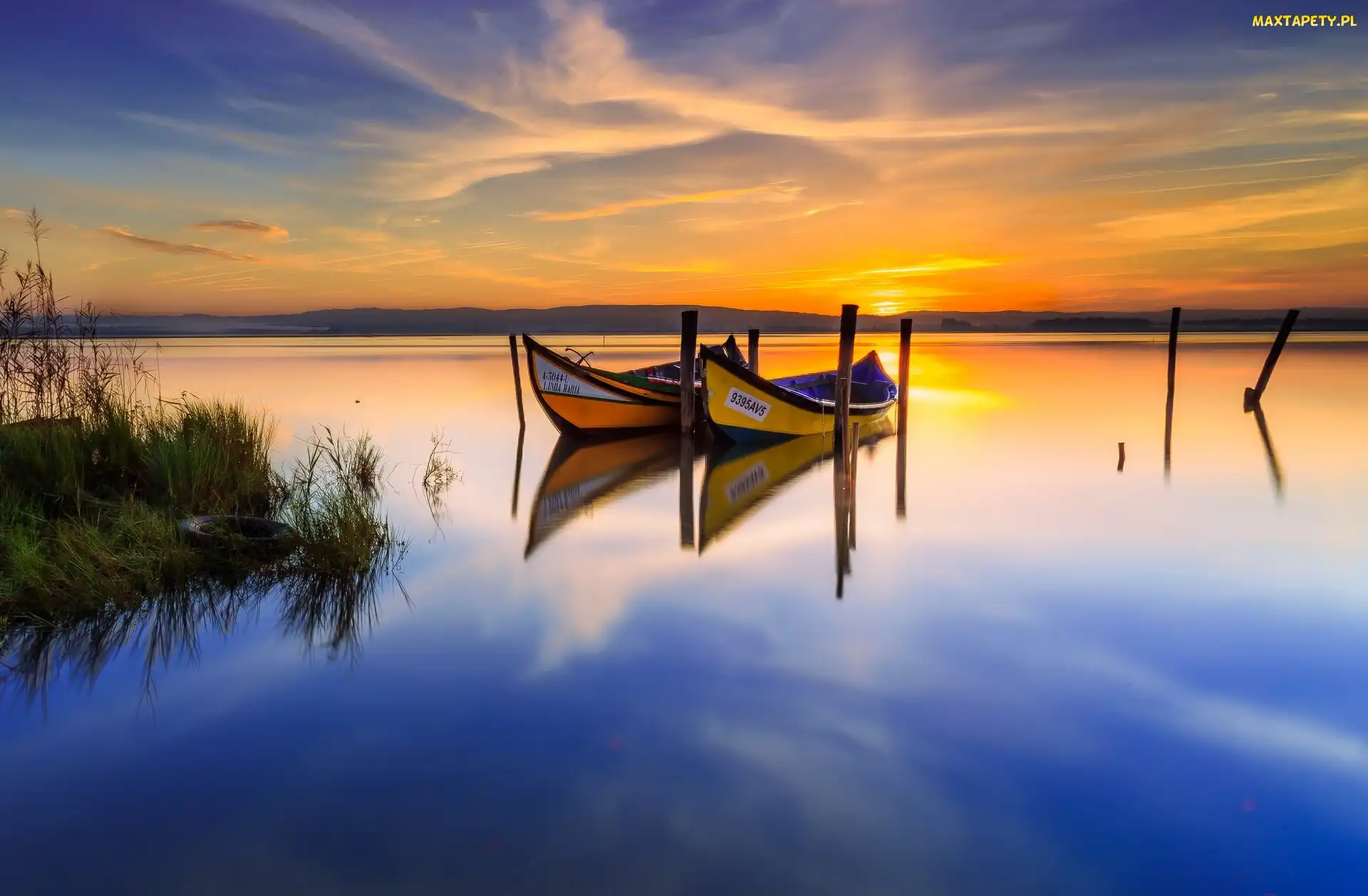 Zachód słońca, Łodzie, Murtosa, Portugalia, Jezioro, Laguna Ria de Aveiro