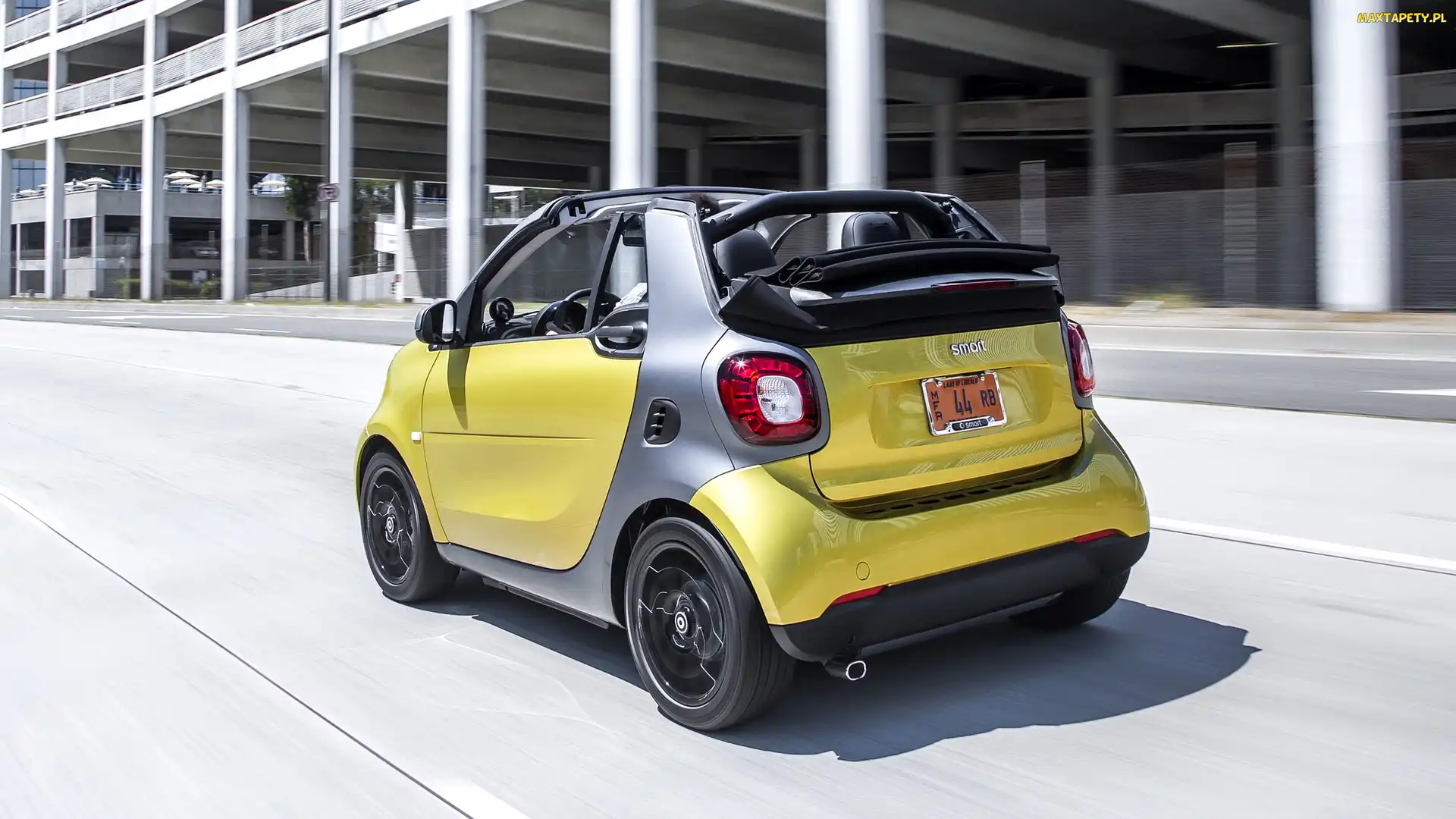Ulica Smart Fortwo, 2017, Żółty, Smart Fortwo Cabrio