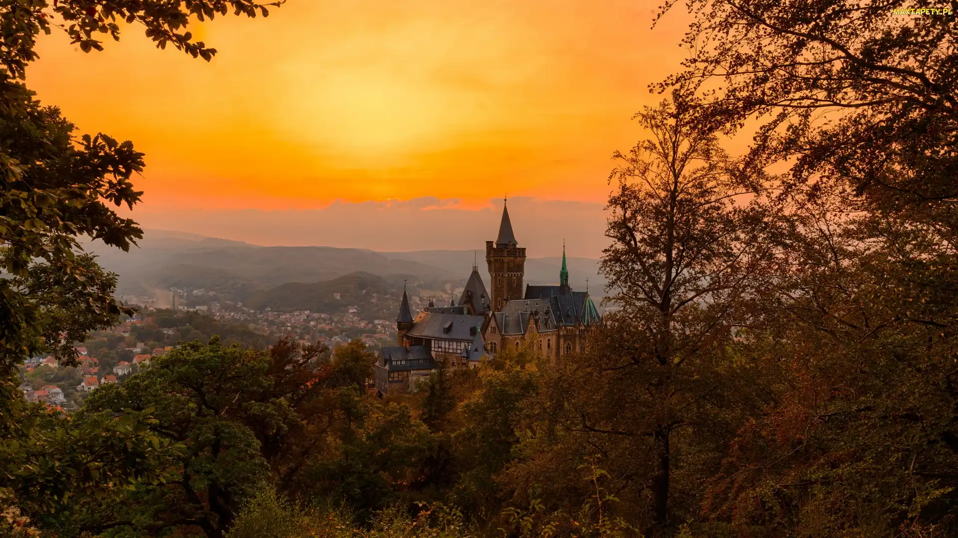 Las, Wzgórza, Saksonia-Anhalt, Drzewa, Zamek Wernigerode Zachód słońca, Niemcy, Miasto Wernigerode