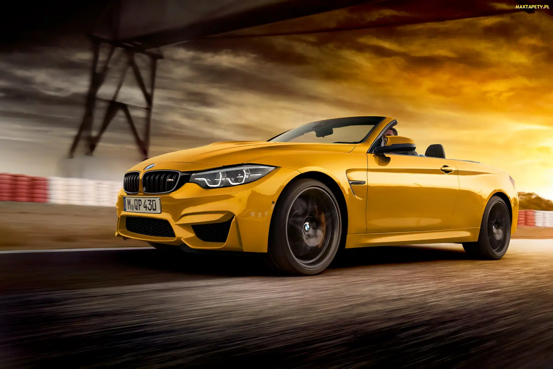 BMW M4 Cabrio, 2018, Żółte