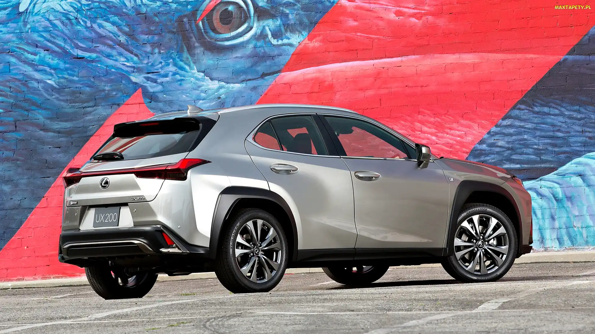 Lexus UX200, Ściana, Graffiti
