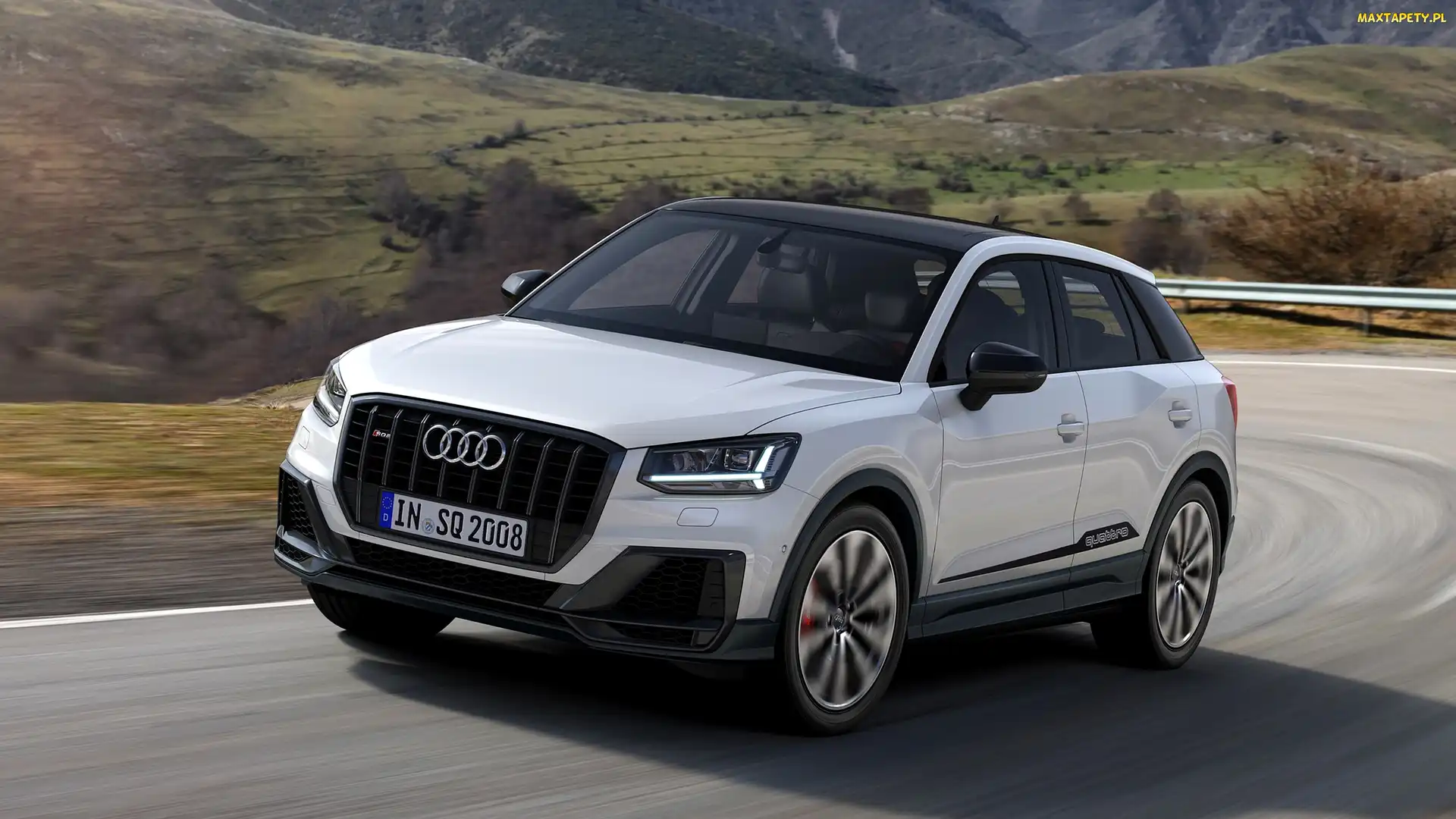 Audi SQ2, Droga, Białe