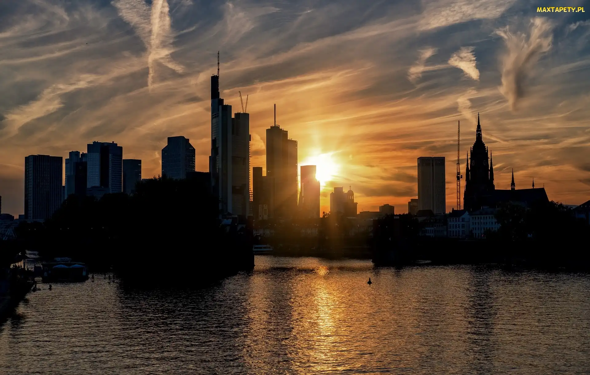 Niemcy, Frankfurt nad Menem, Wieżowce, Domy, Zachód słońca, Rzeka Men