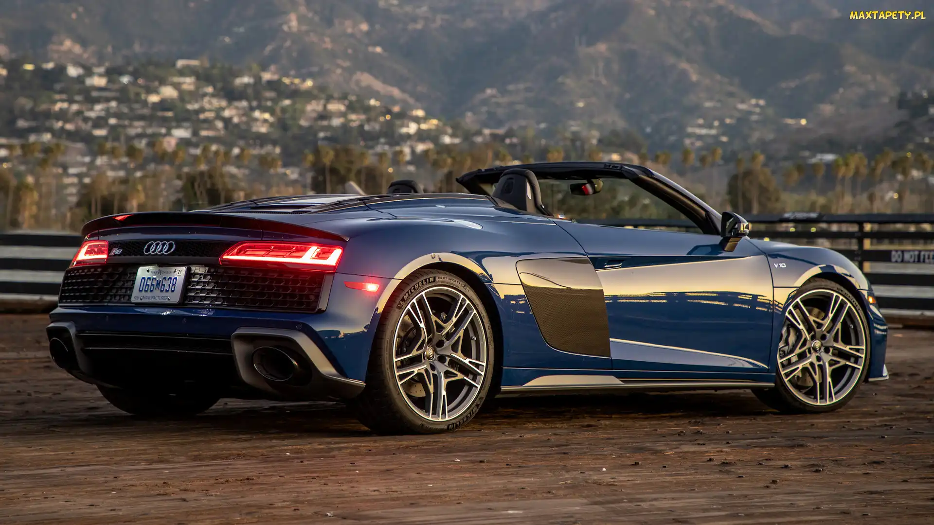 Audi R8 Spyder, Kabriolet, Granatowe