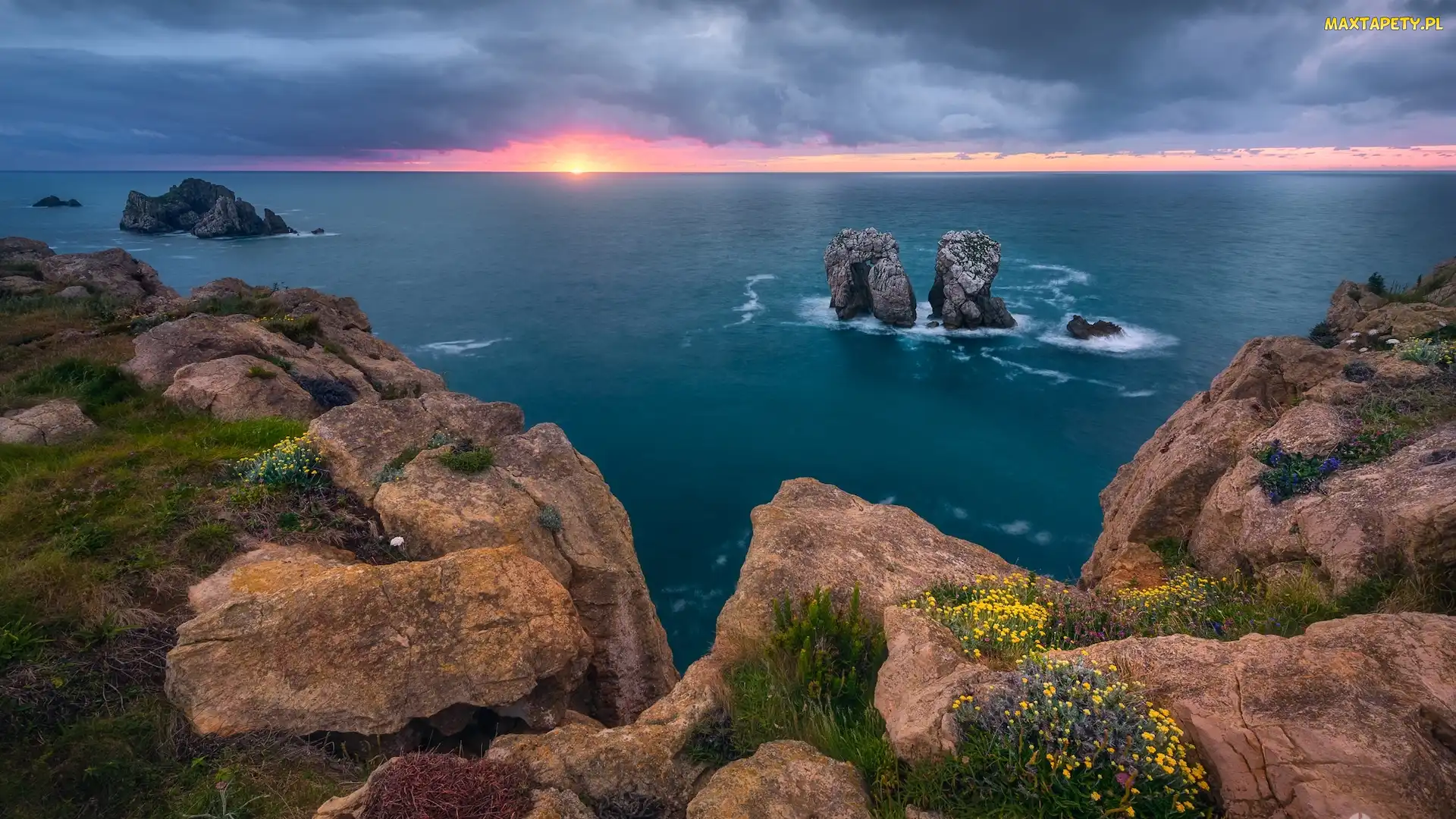 Wybrzeże, Chmury, Morze, Skały, Zachód słońca, Costa Quebrada, Hiszpania, Zatoka Biskajska
