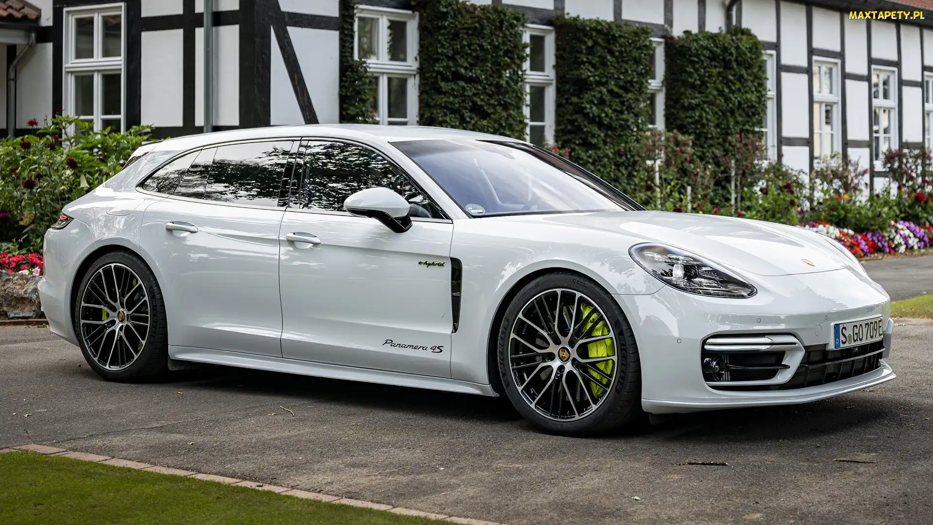 Porsche Panamera S, Białe