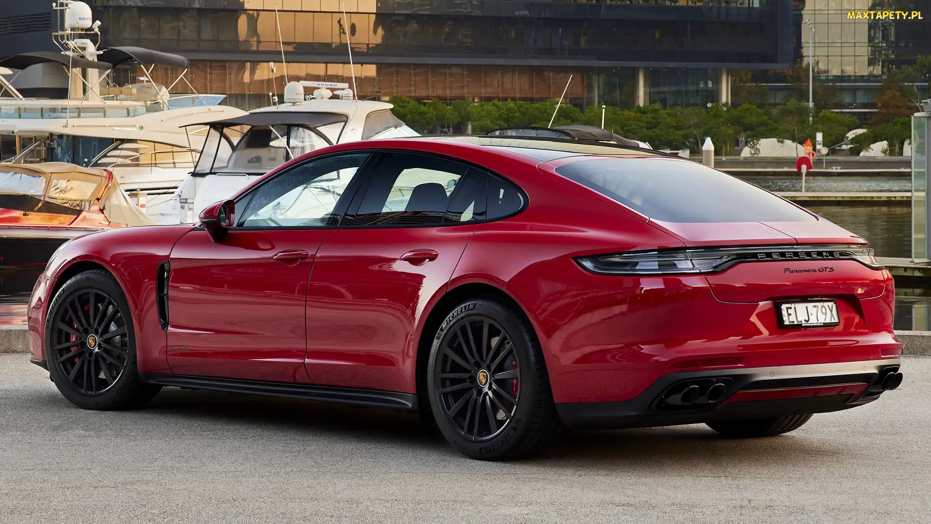 Porsche Panamera GTS, 2021, Czerwone