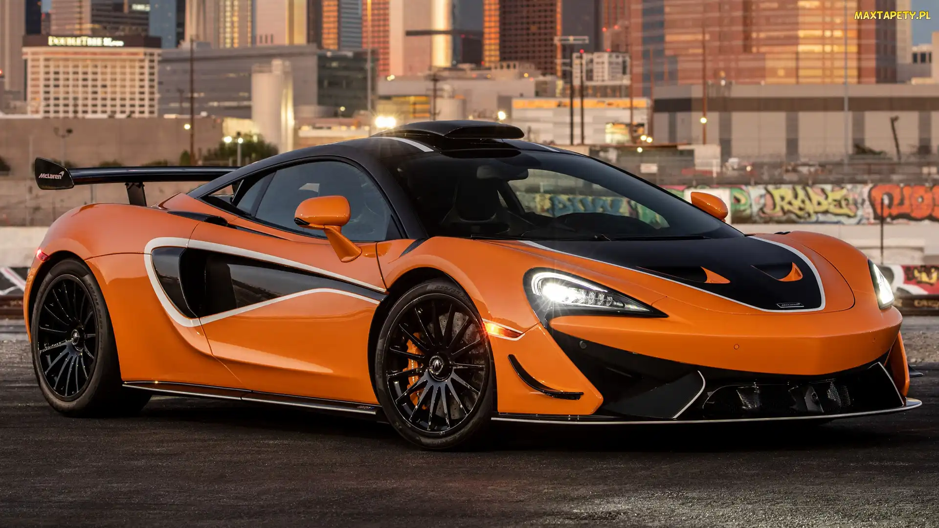McLaren 620R, Pomarańczowo-czarny