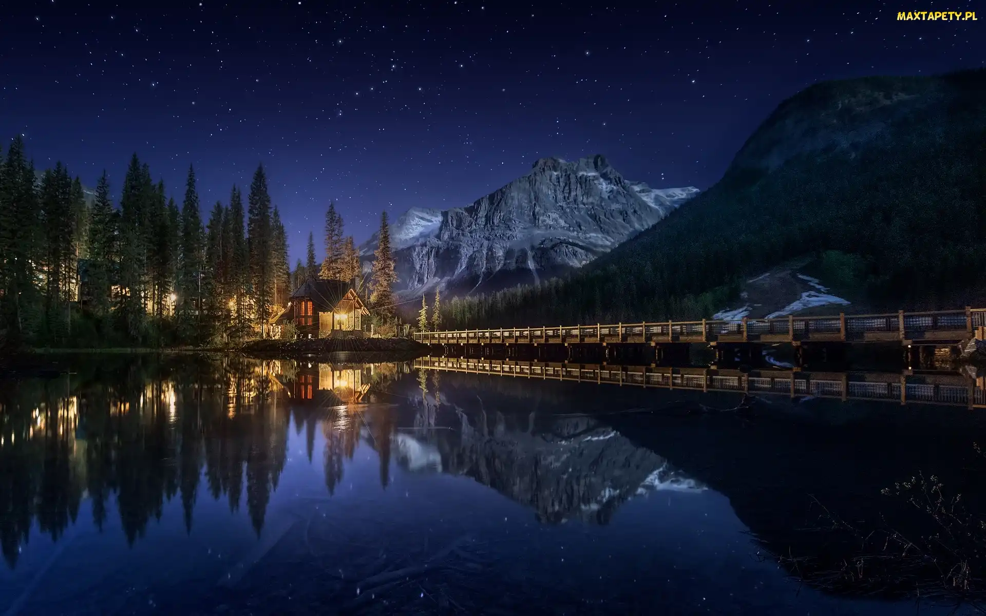 Most, Oświetlony, Kanada, Emerald Lake, Dom, Odbicie, Kolumbia Brytyjska, Noc, Park Narodowy Yoho, Góry, Jezioro