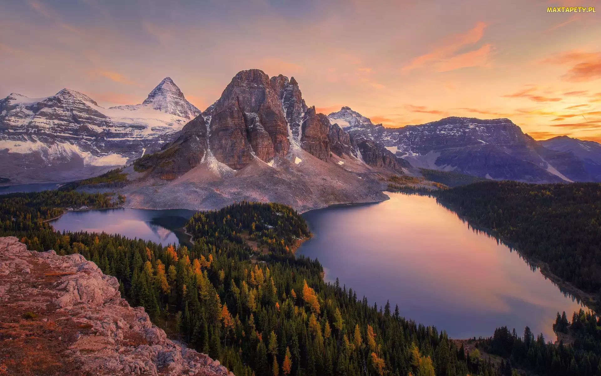 Jezioro Sunburst Lake, Jeziora, Lasy, Jezioro Cerulean, Park Prowincjonalny Mount Assiniboine, Kolumbia Brytyjska, Góra, Mount Assiniboine, Kanada, Jesień