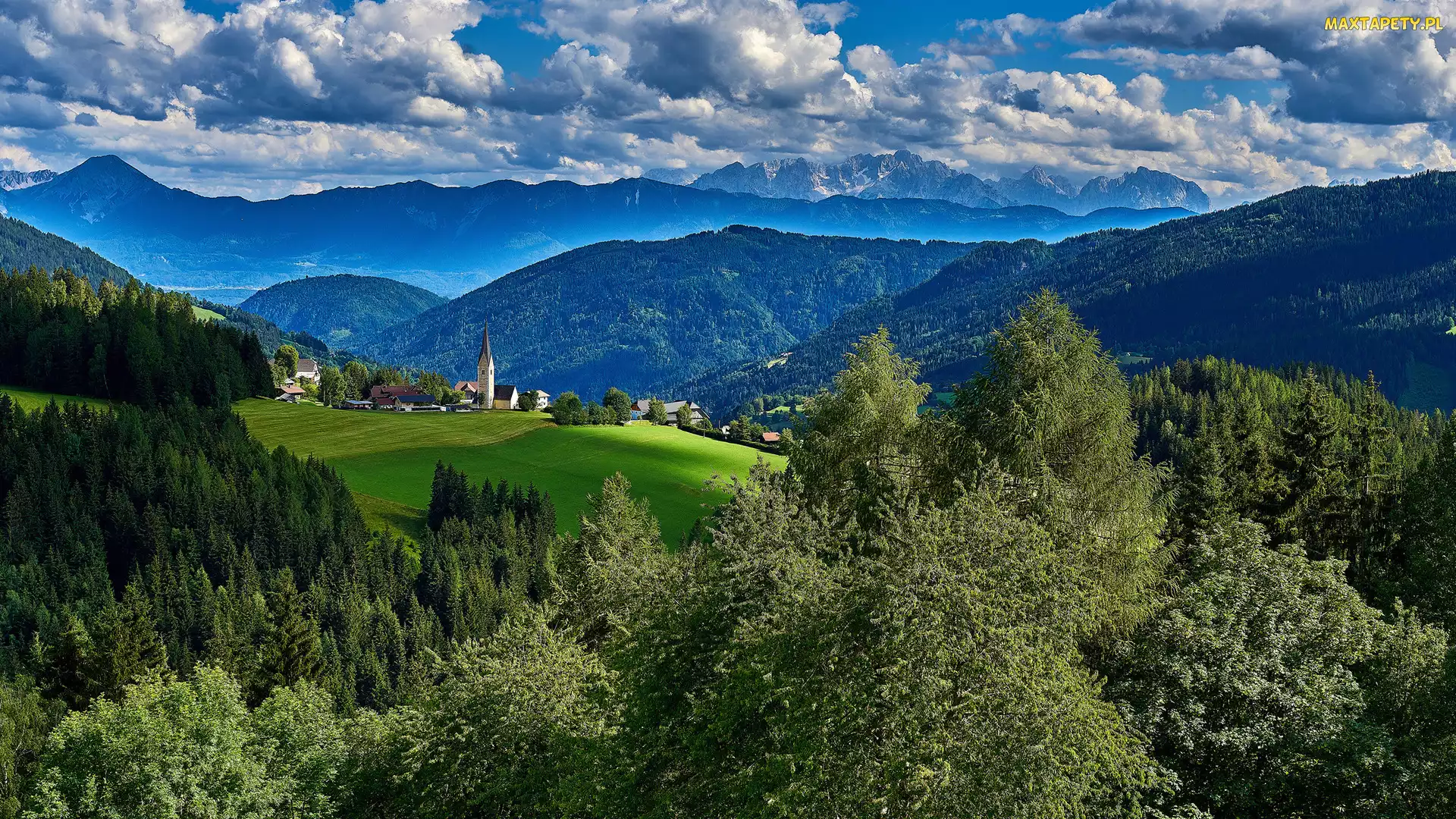 Domy, Kościół, Heiligenblut am Groglockner, Drzewa, Chmury, Austria, Góry