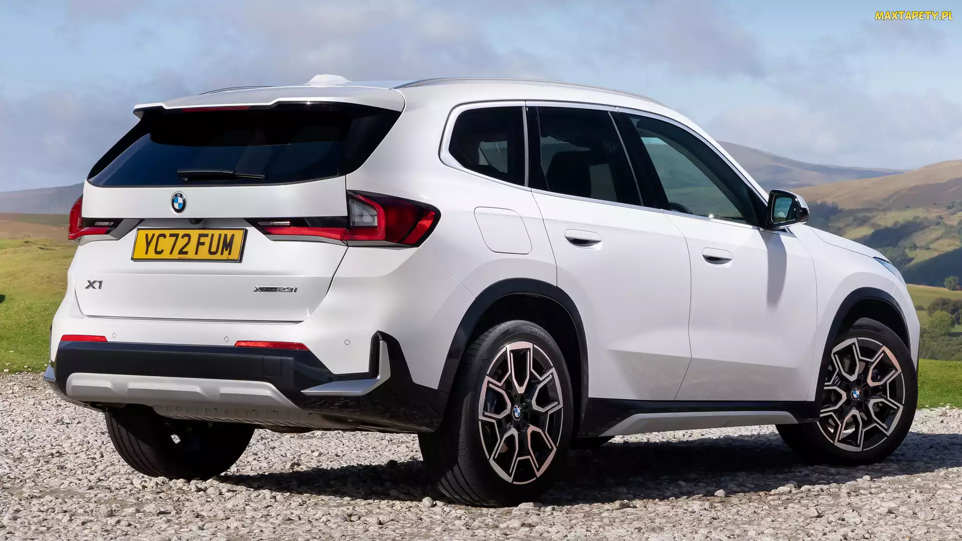 BMW X1, Tył, Białe