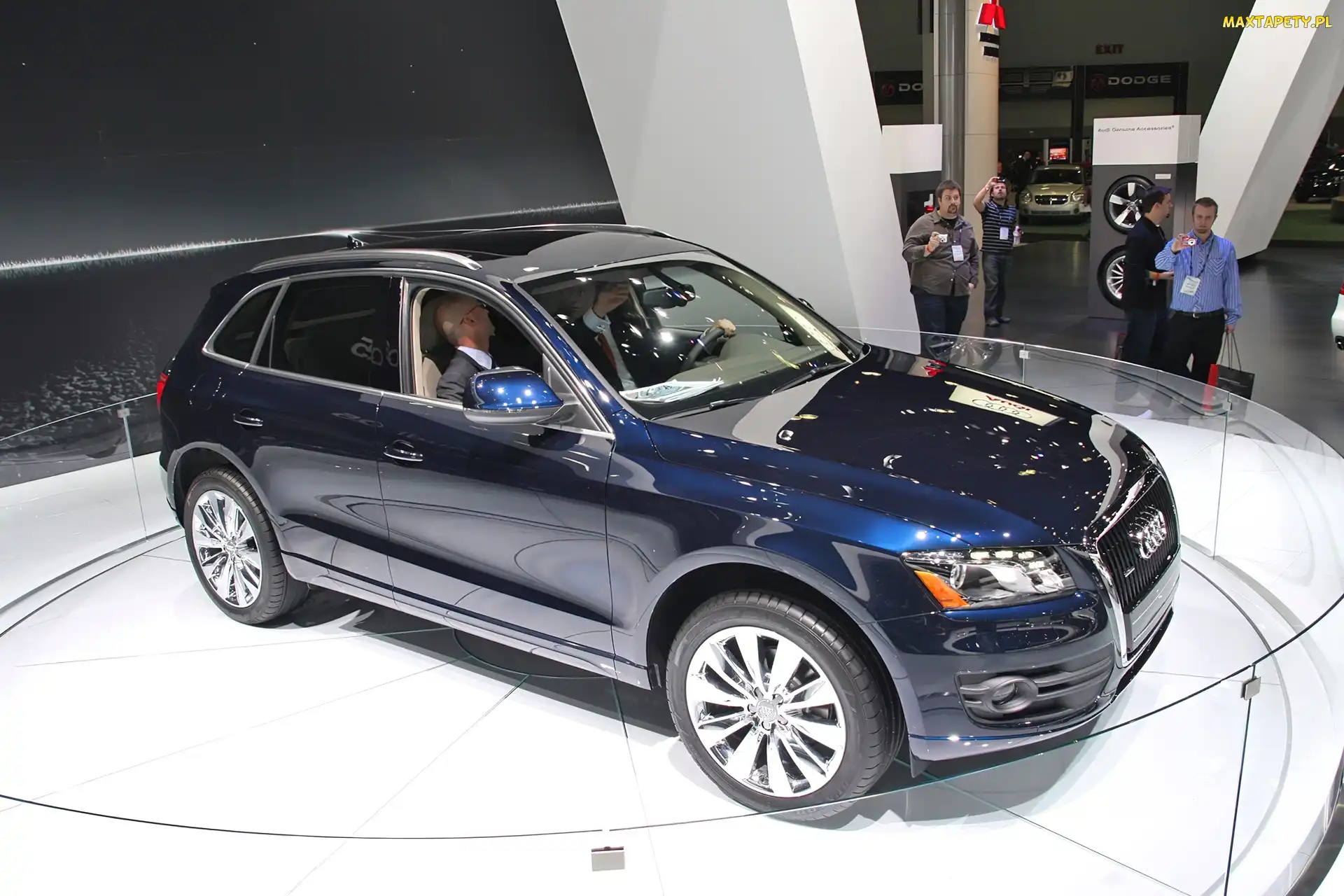 Audi Q5, Prezentacja, Salon