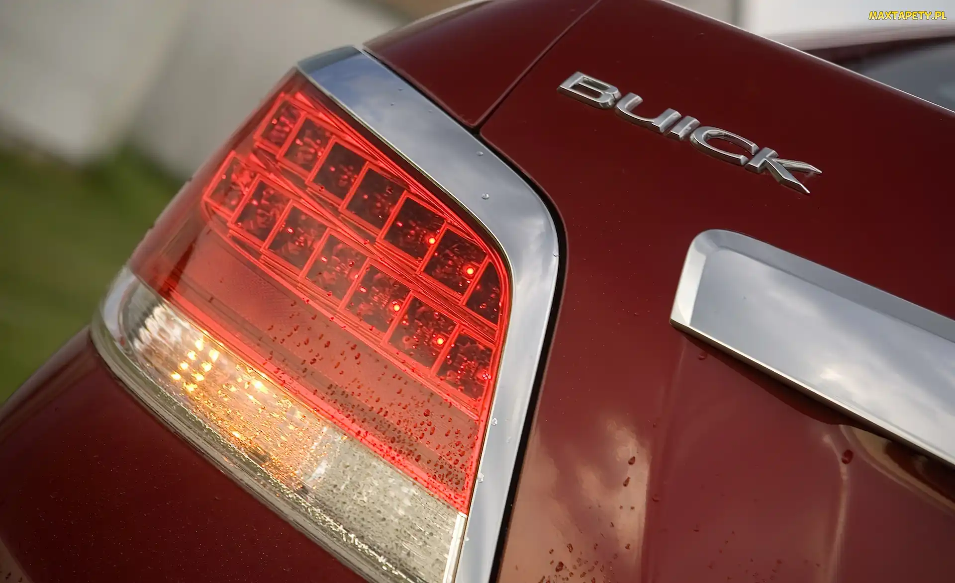 Model, Buick LaCrosse, Logo