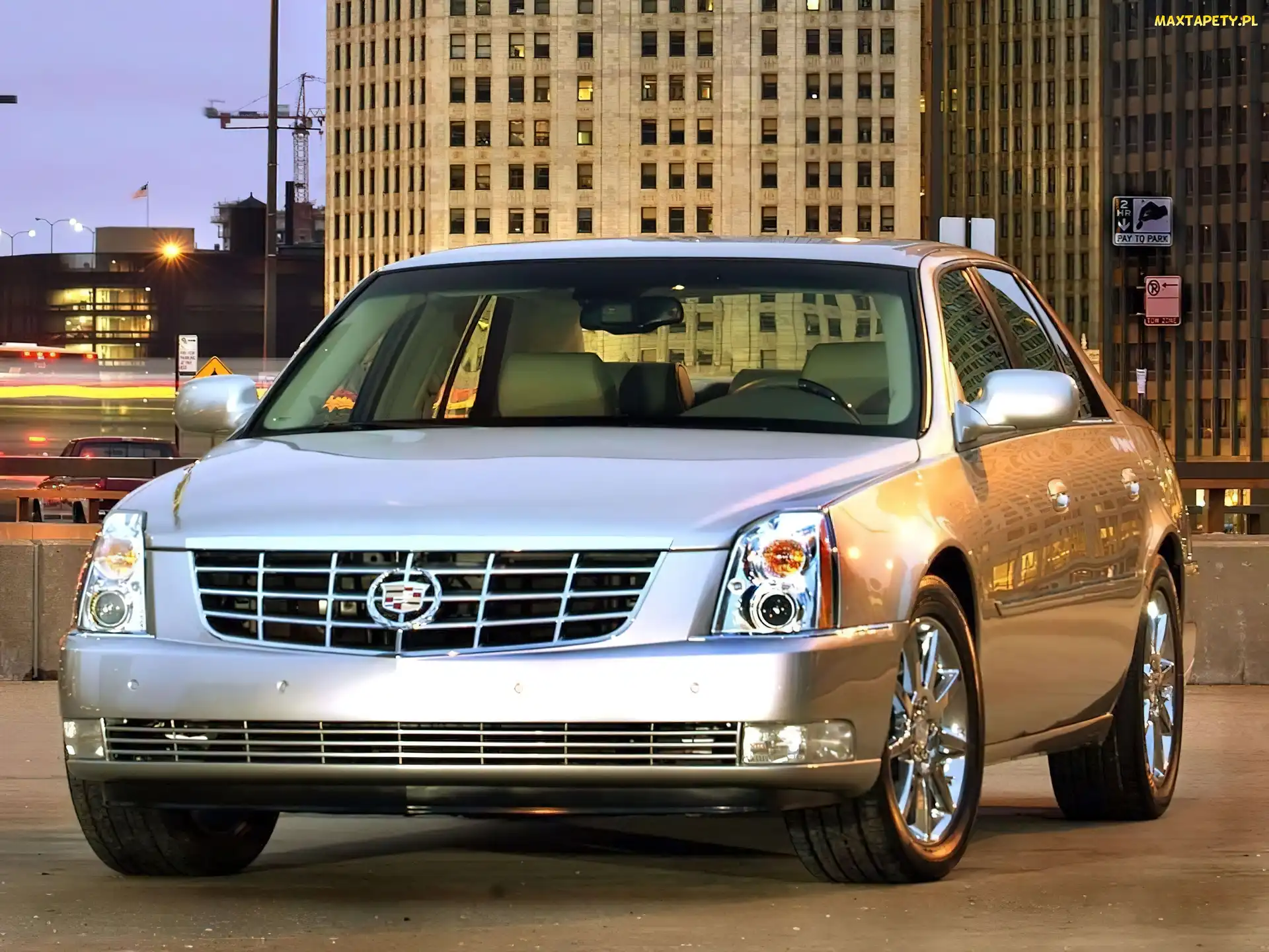 Cadillac DTS, Miasto, Przód