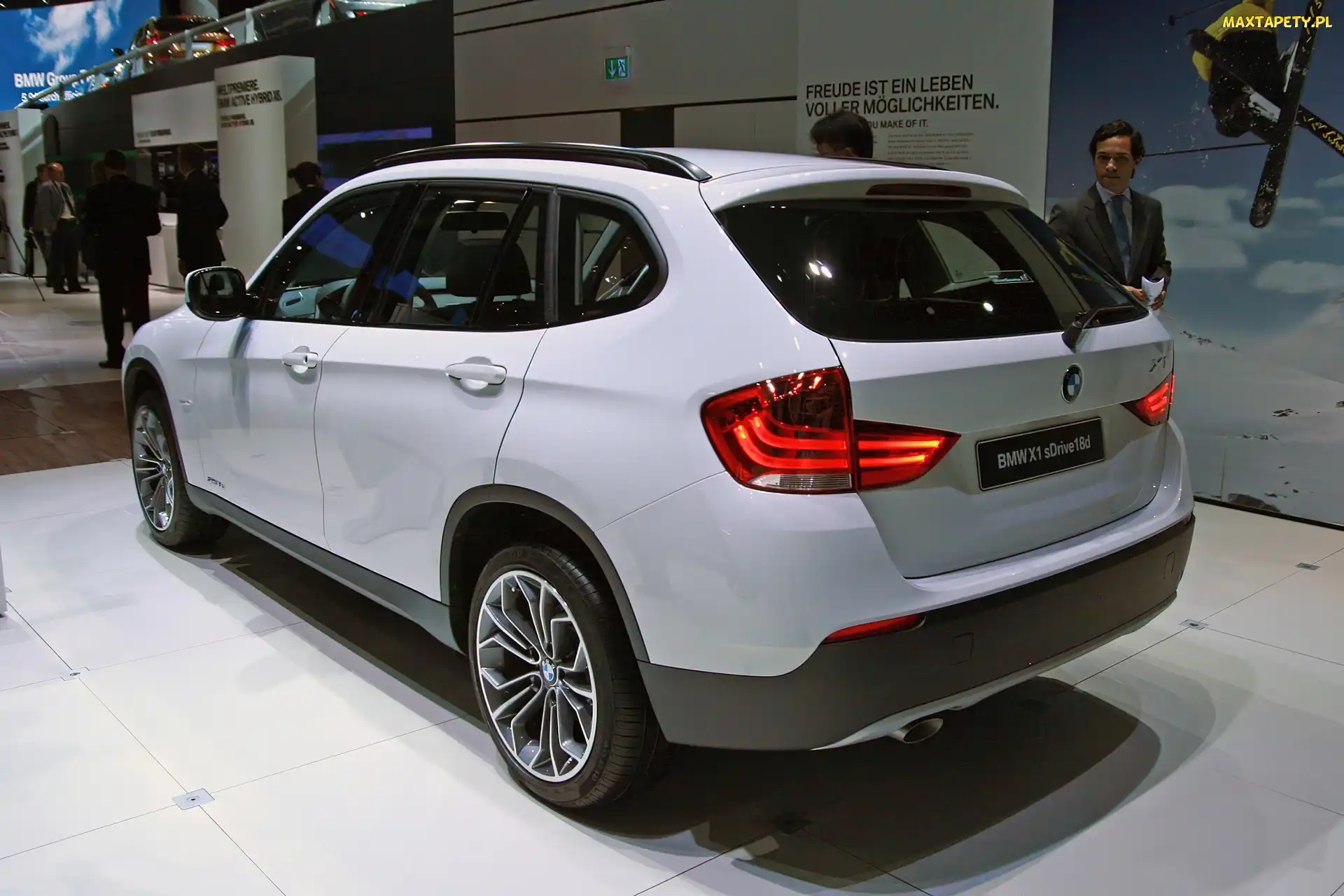 BMW X1, 18d, Dealer