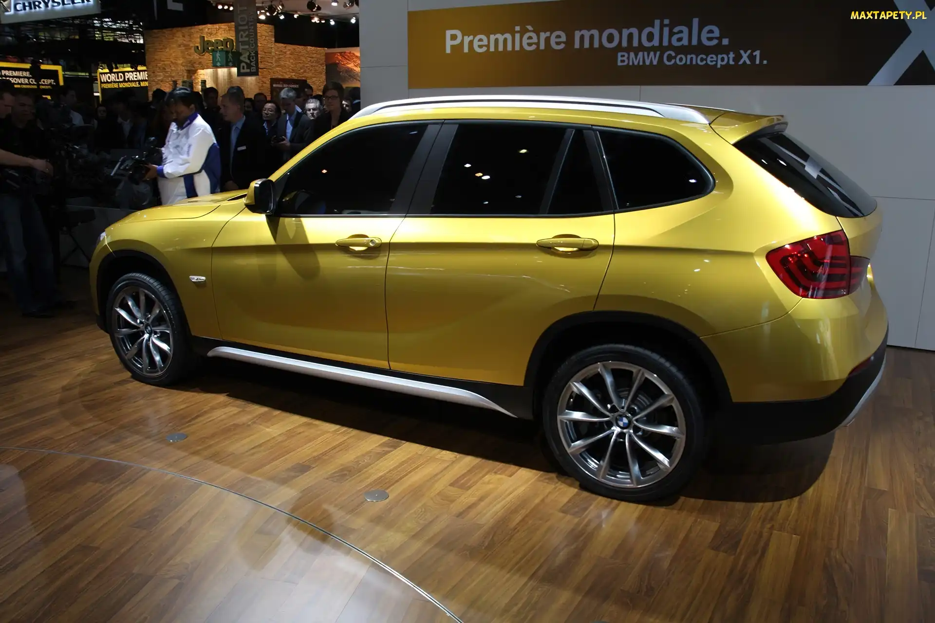 BMW X1, Premiera, Złote