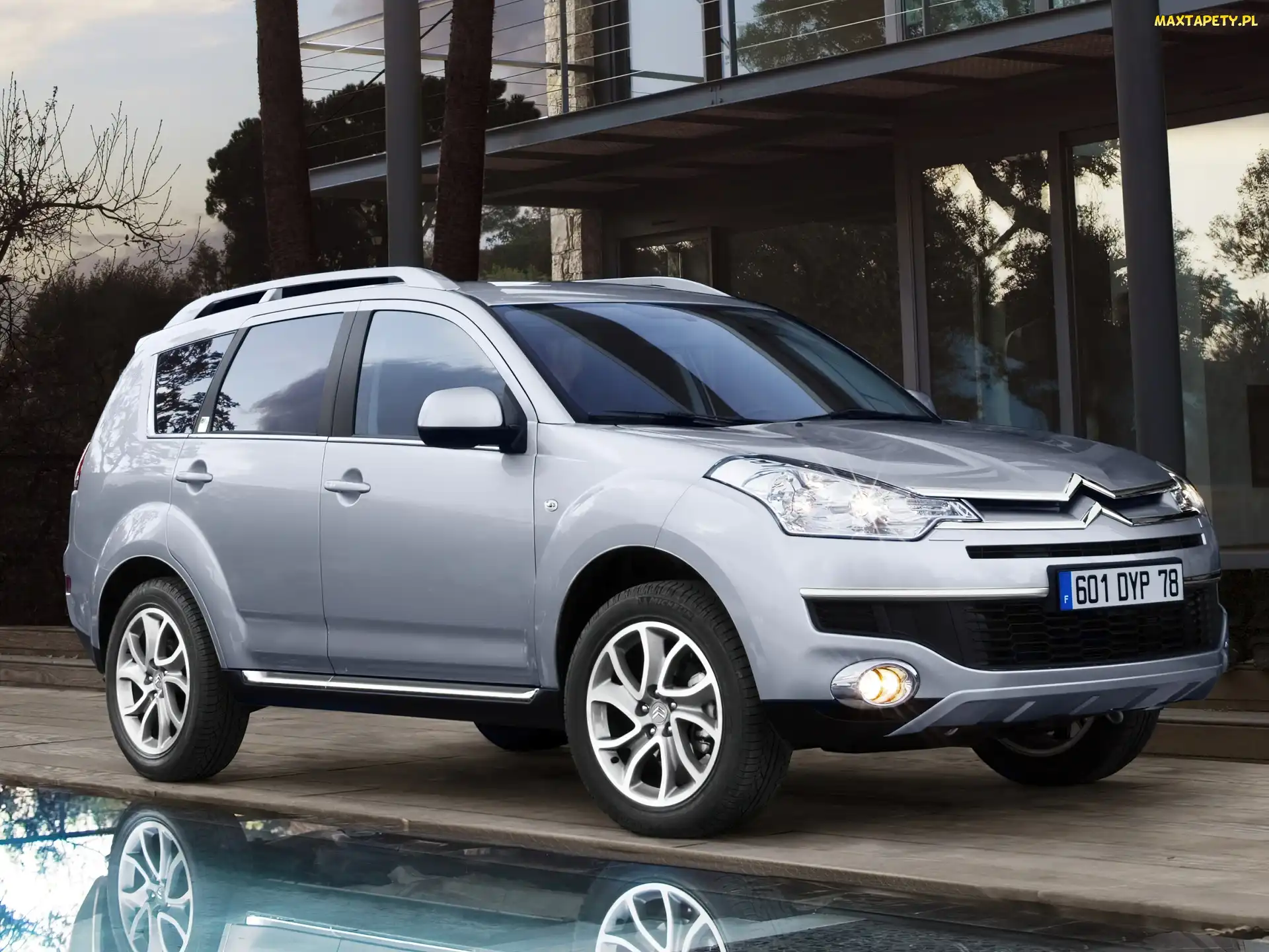 Halogeny, Reflektory, Citroen C-Crosser