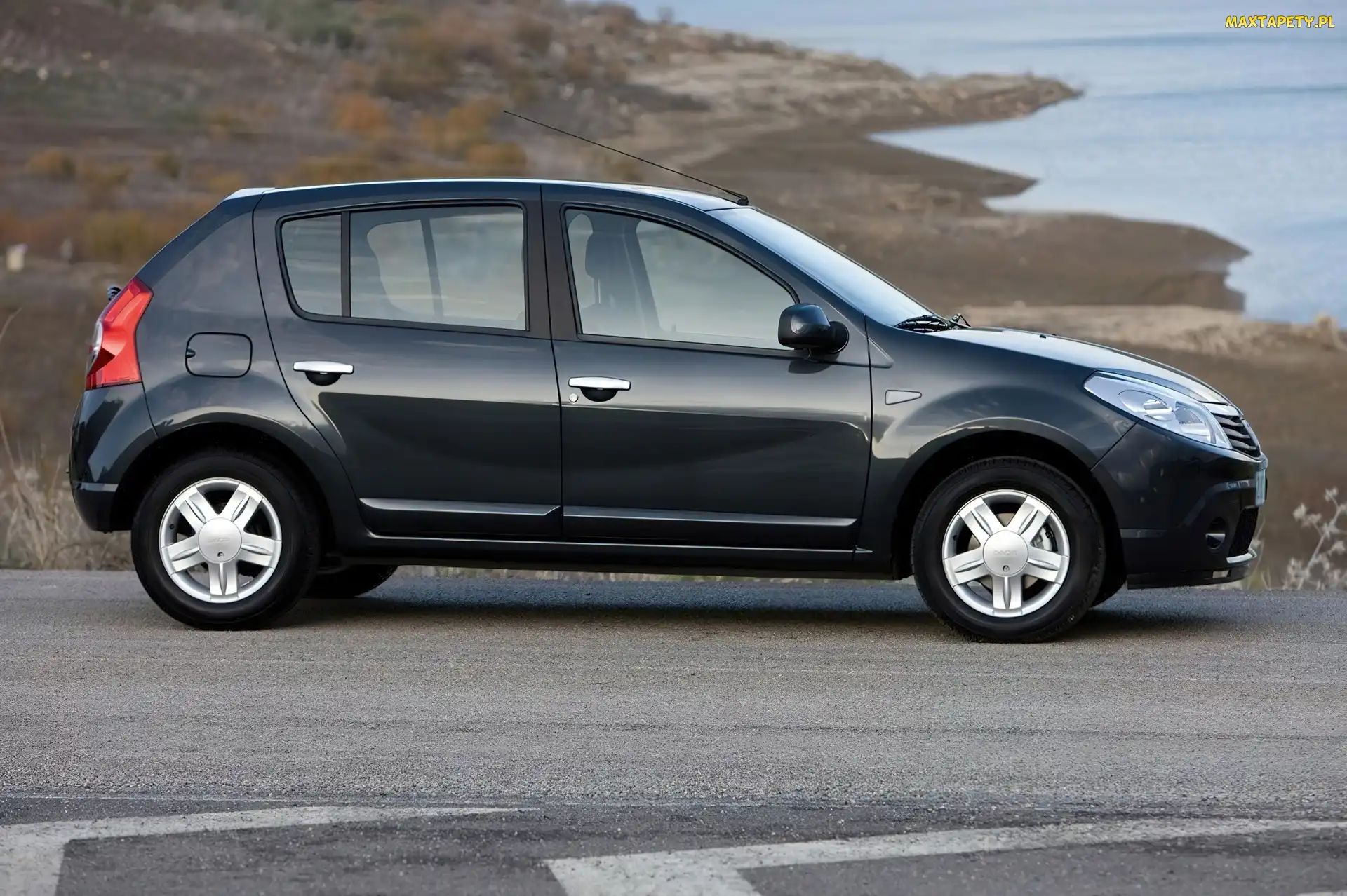 Prawy, Profil, Dacia Sandero