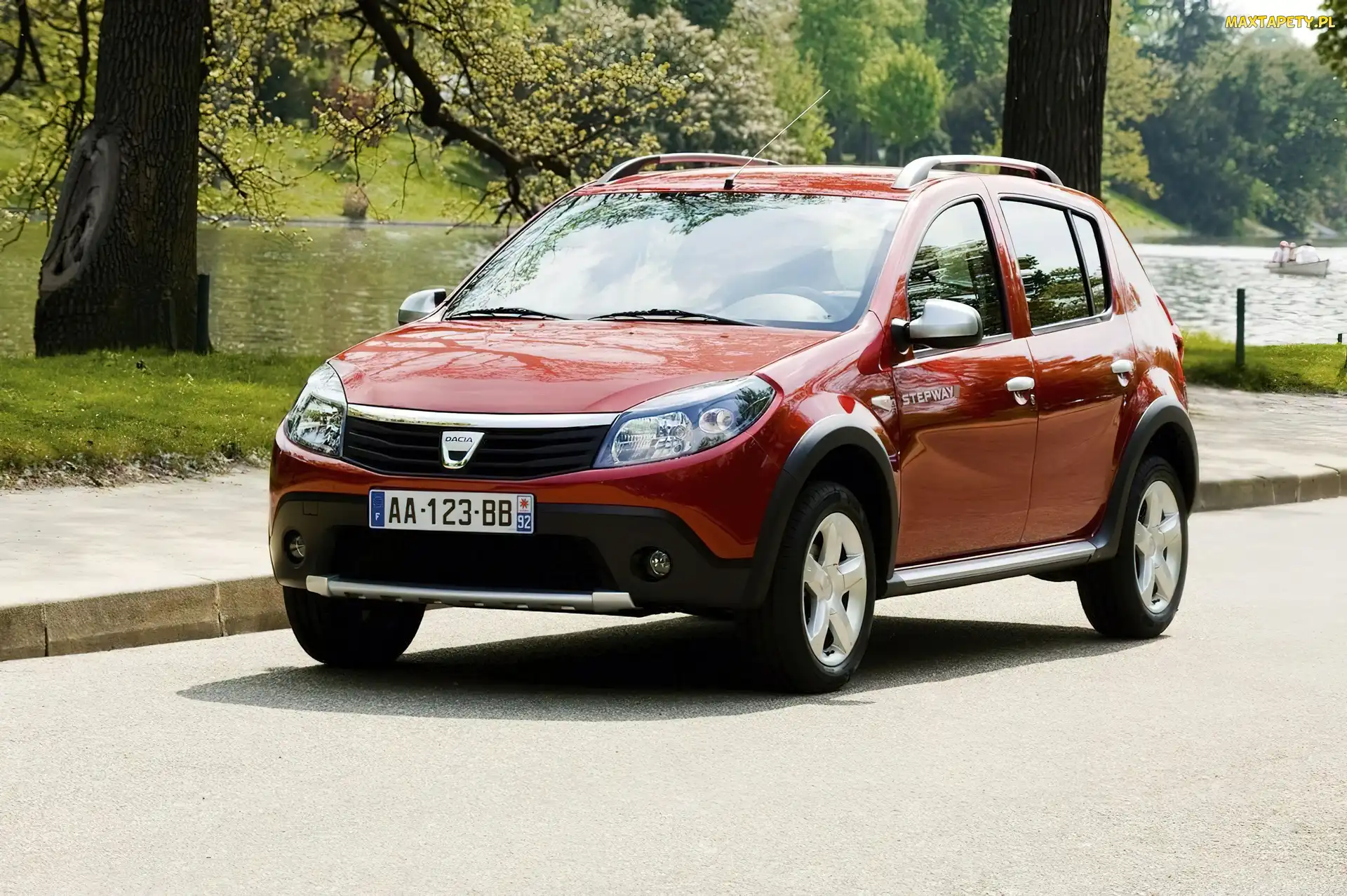 Maska, Relingi, Dacia Sandero