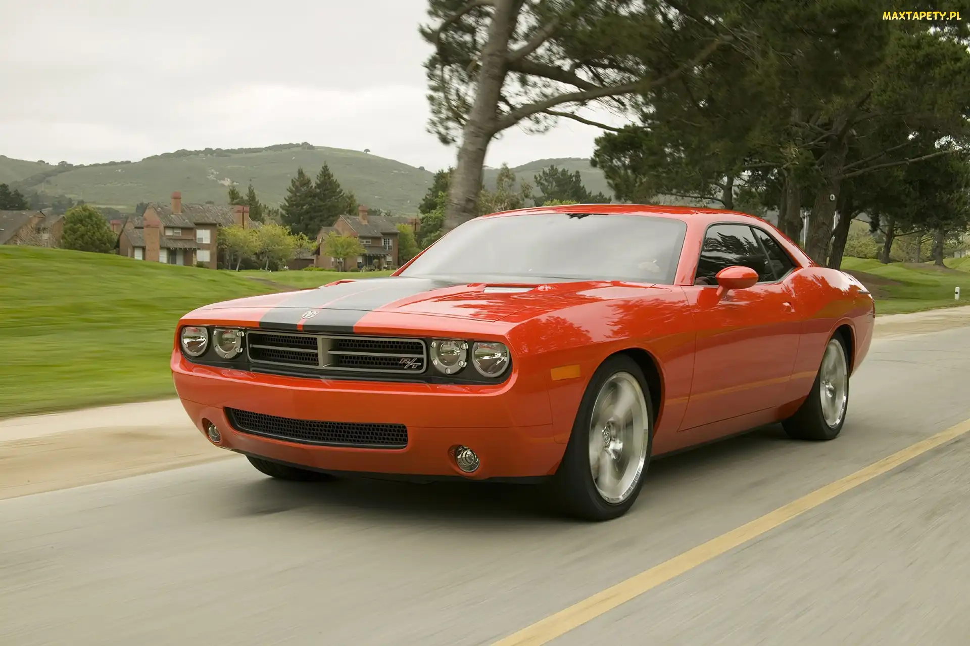 Jezdne, Właściwości, Dodge Challenger, Droga