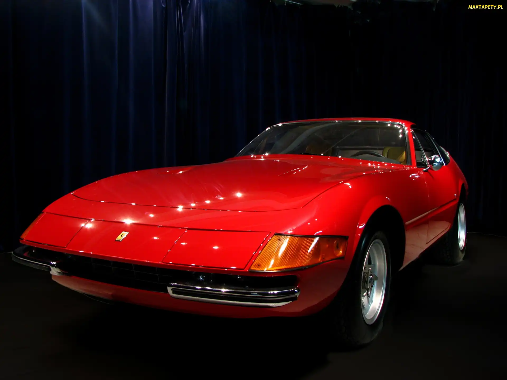 Ferrari Daytona, Kierunkowskazy, Czerwone