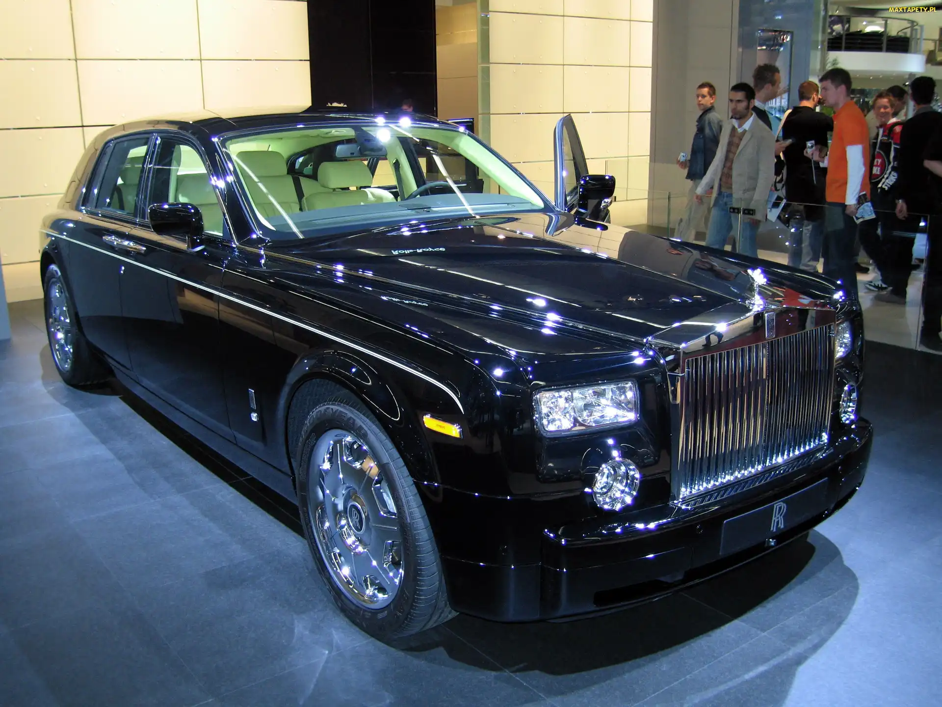 Salon, Genewa, Rolls-Royce Phantom