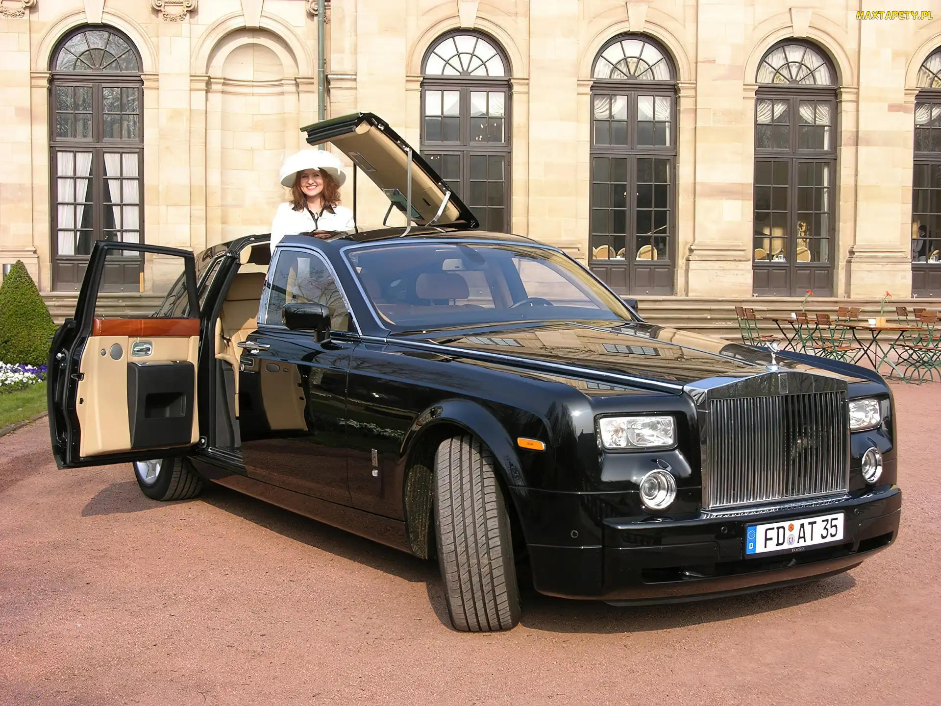 Kobieta, Szyberdach, Rolls-Royce Phantom