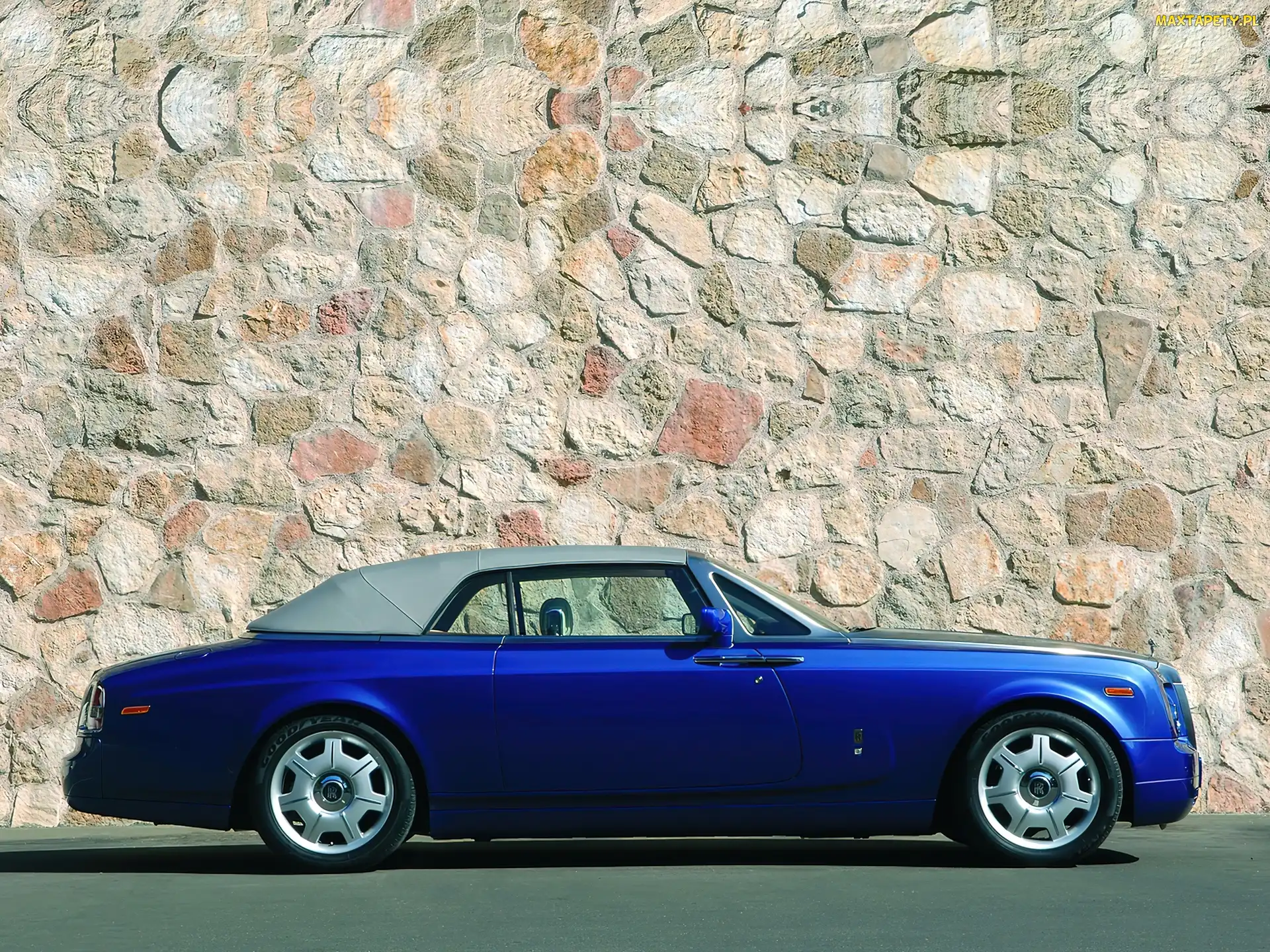 Rolls-Royce Phantom Drophead, Dach, Brezentowy