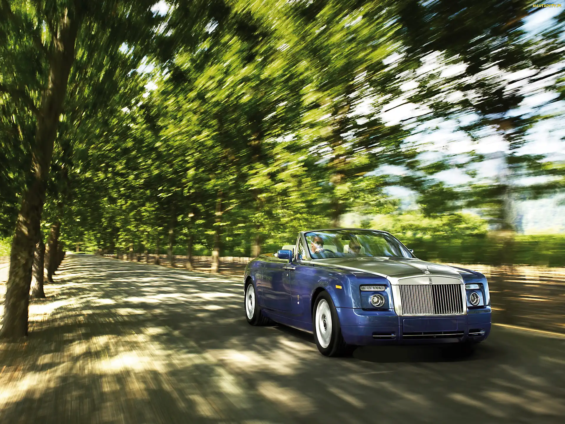 Właściwości, Jezdne, Rolls-Royce Phantom Coupe
