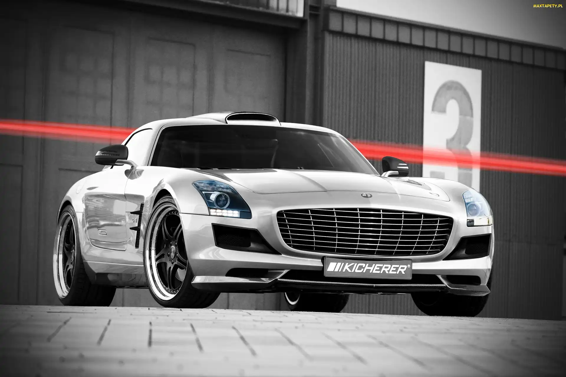 Mercedes SLS, Kicherer, Grill
