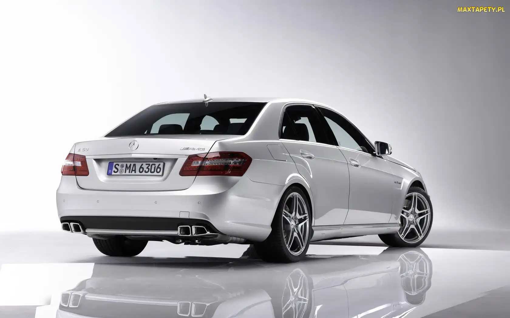 Tył, Mercedes Benz E 63, Prawy