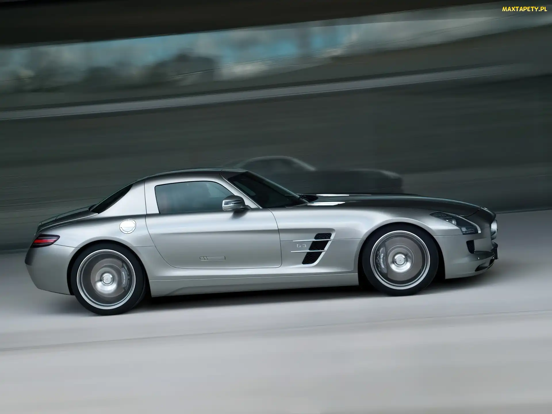 Strona, Mercedes Benz SLS, Prawa