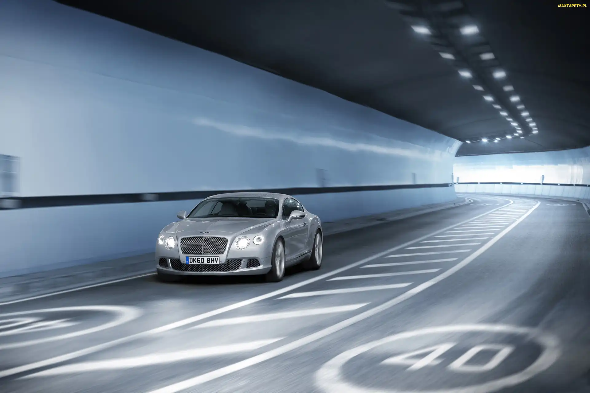 Bentley Continental GT, Tunel