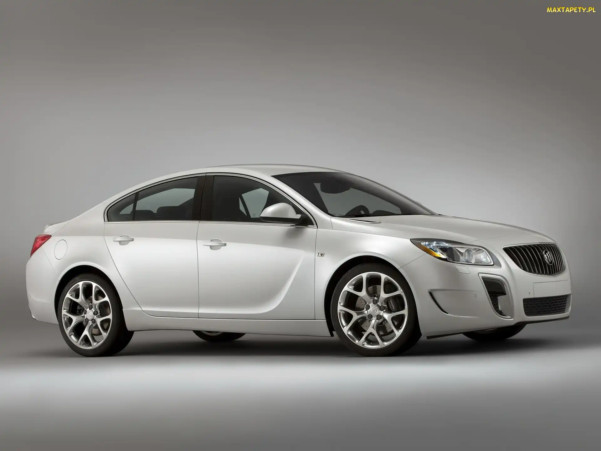 Biały, Buick Regal GS