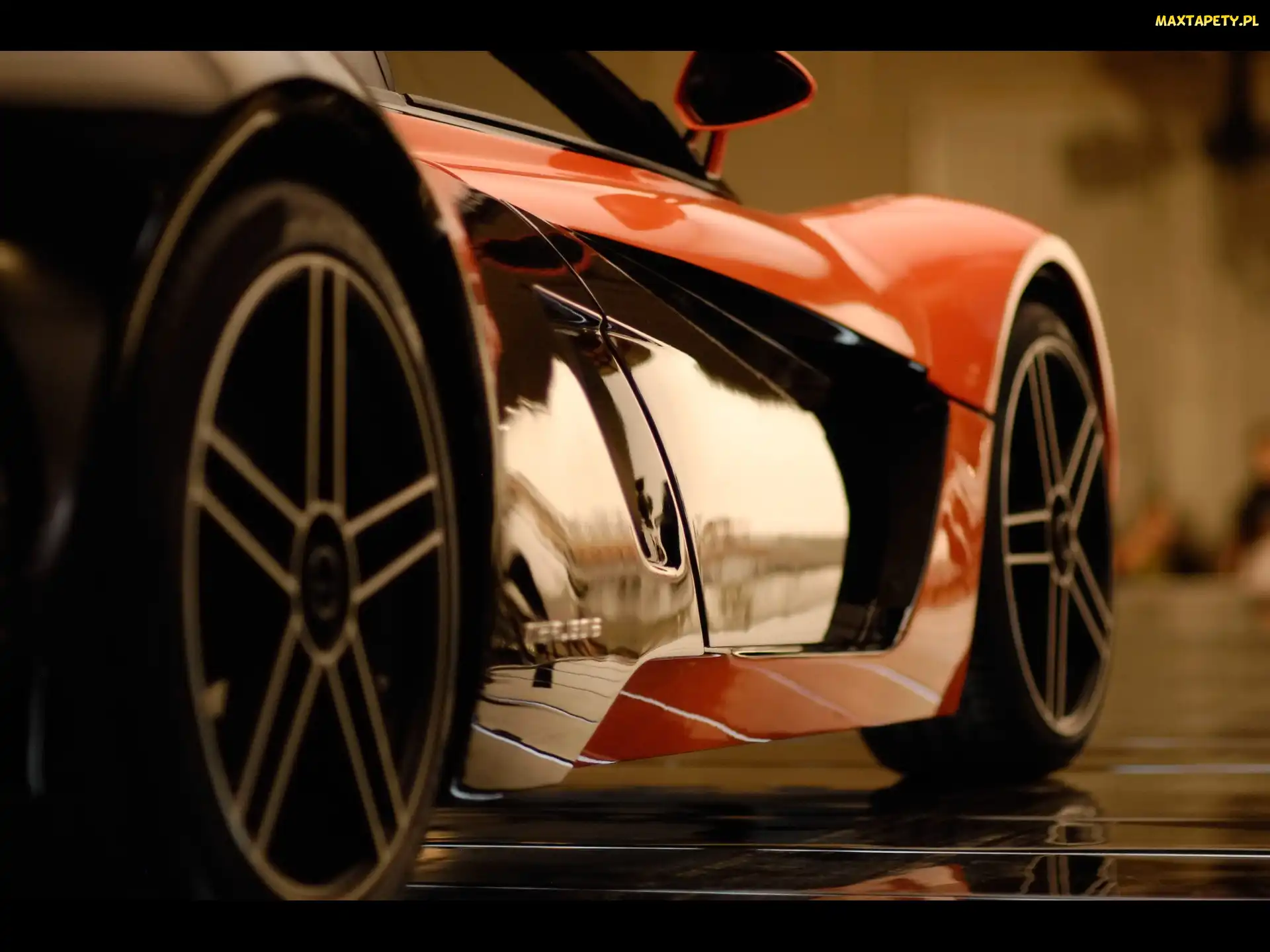 Bok, Alufelgi, Marussia B1