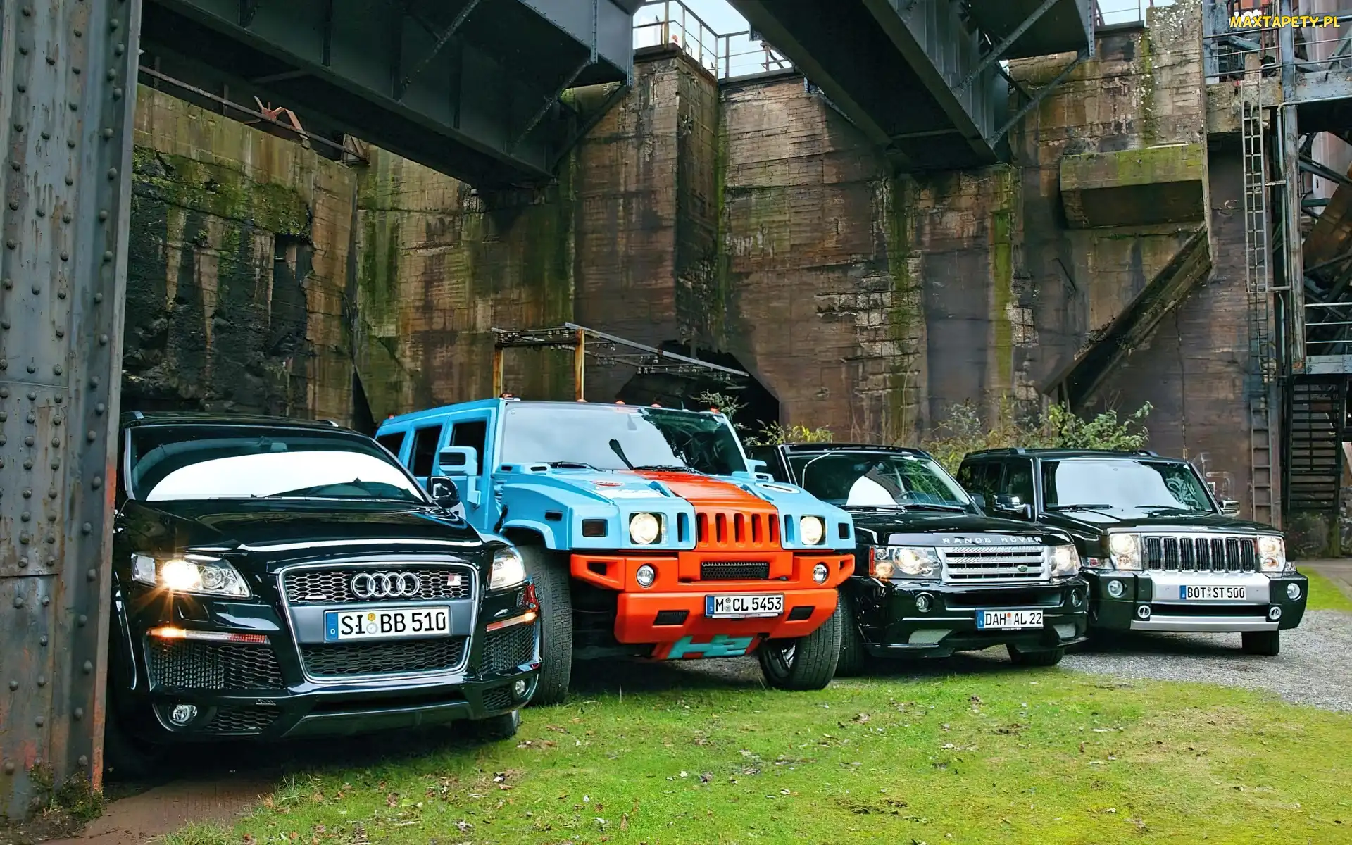 Jeep
, Range Rover, Audi, Hummer