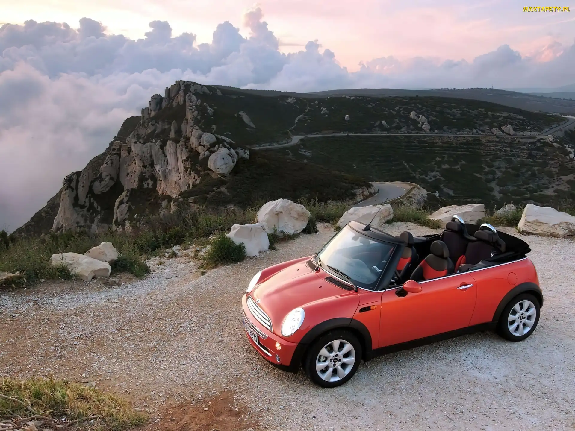 Mini One Cabrio, Góry