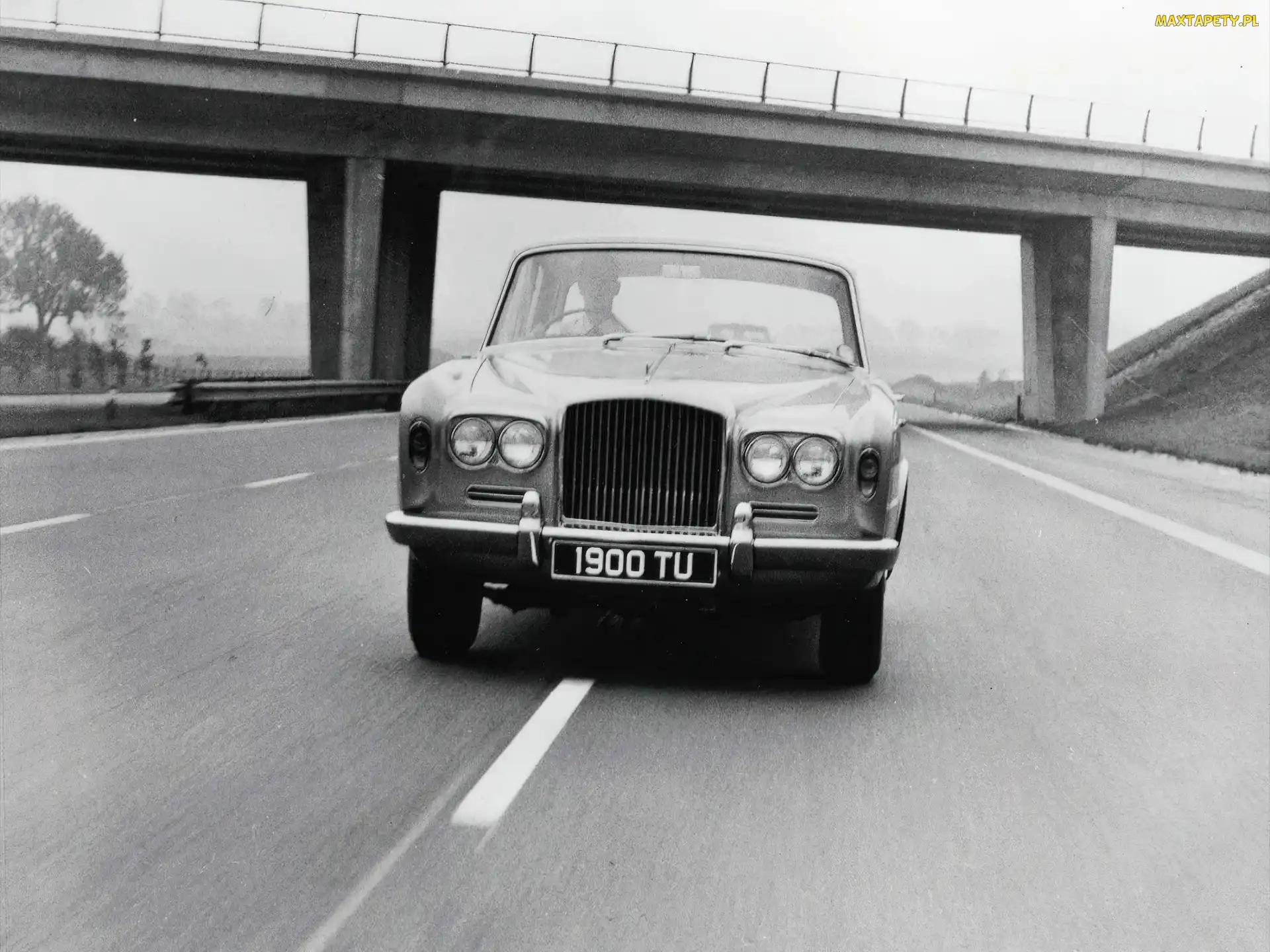 Bentley T2