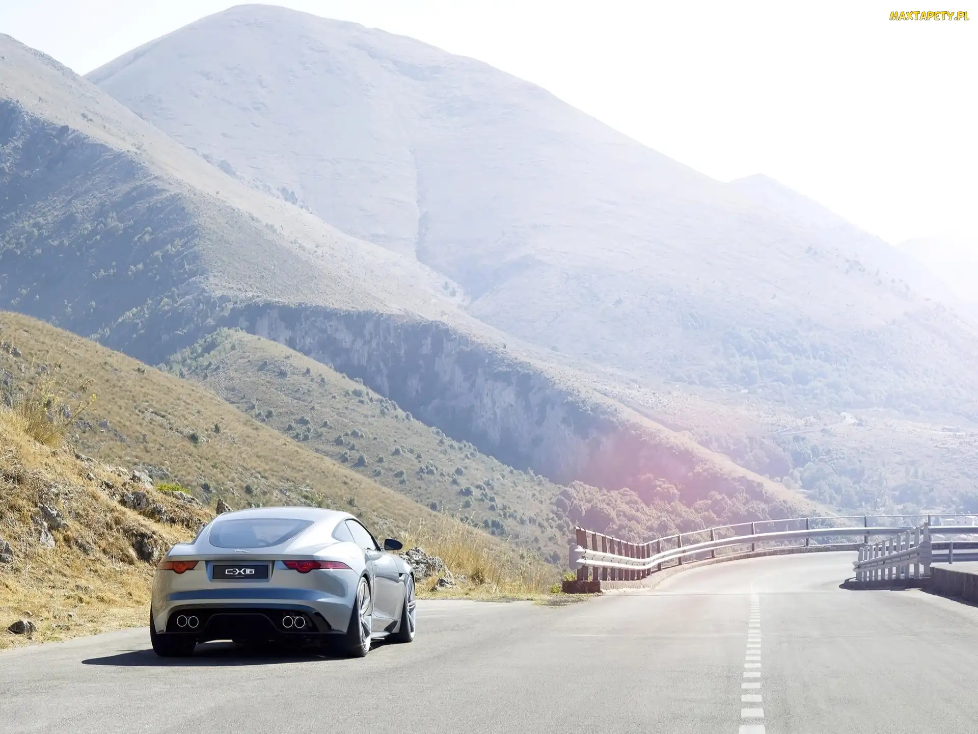 Jaguar C-X16, Zderzak, Lampy